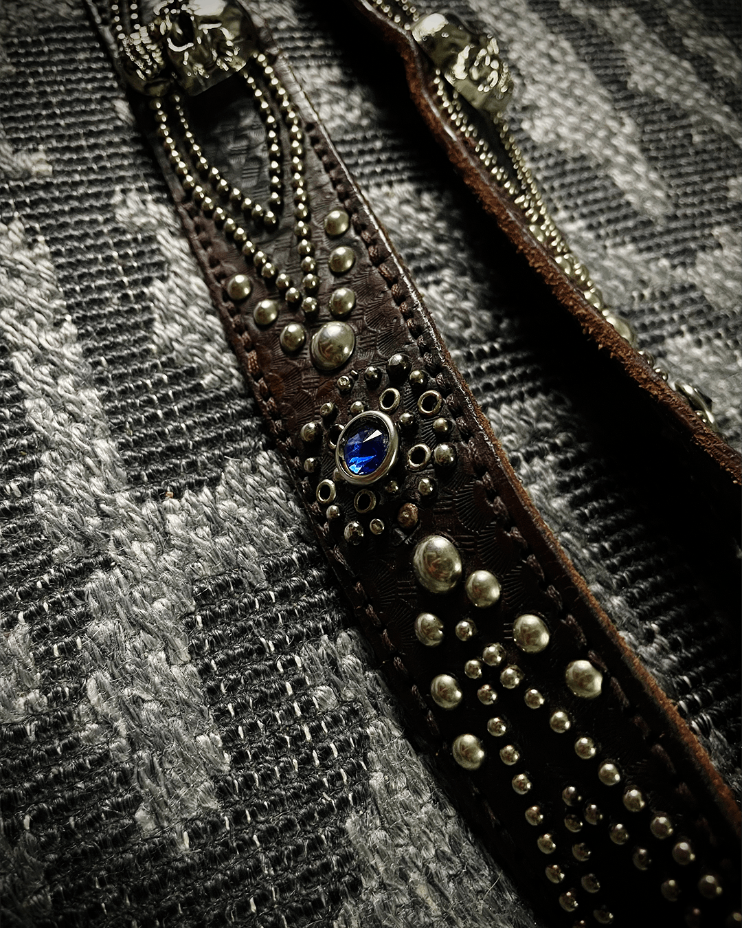 Tornado Mart Tornado Mart Pirate Skull Blue Gem Leather Belt Size 30 - 3 Thumbnail