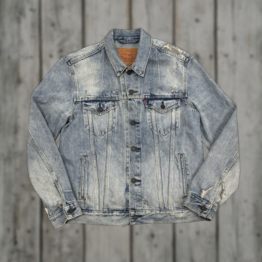 Levi's VINTAGE VTG Levi's Trucker Denim Jacket M y2k distressed Size US M / EU 48-50 / 2 - 1 Thumbnail