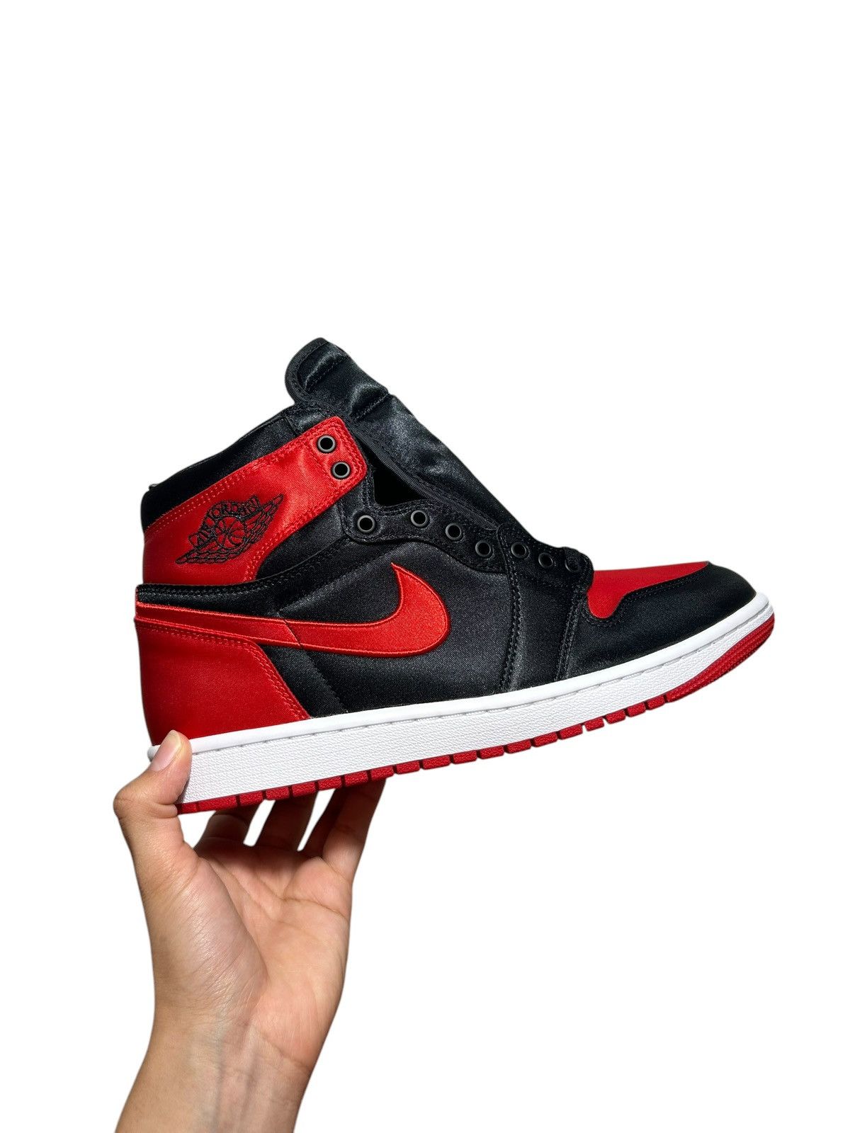 Nike Jordan 1 Retro High OG Satin Bred (W) Size US 10 / IT 40 - 1 Thumbnail