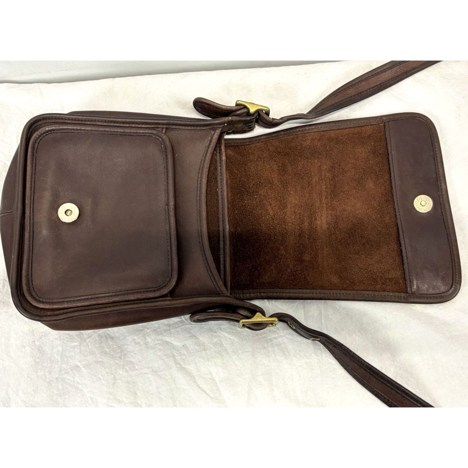 Coach VINTAGE Coach Legacy Crossbody Bag Dark Brown Leather 8in 3in Pregnancy? (image shows Classic) Size ONE SIZE - 5 Thumbnail