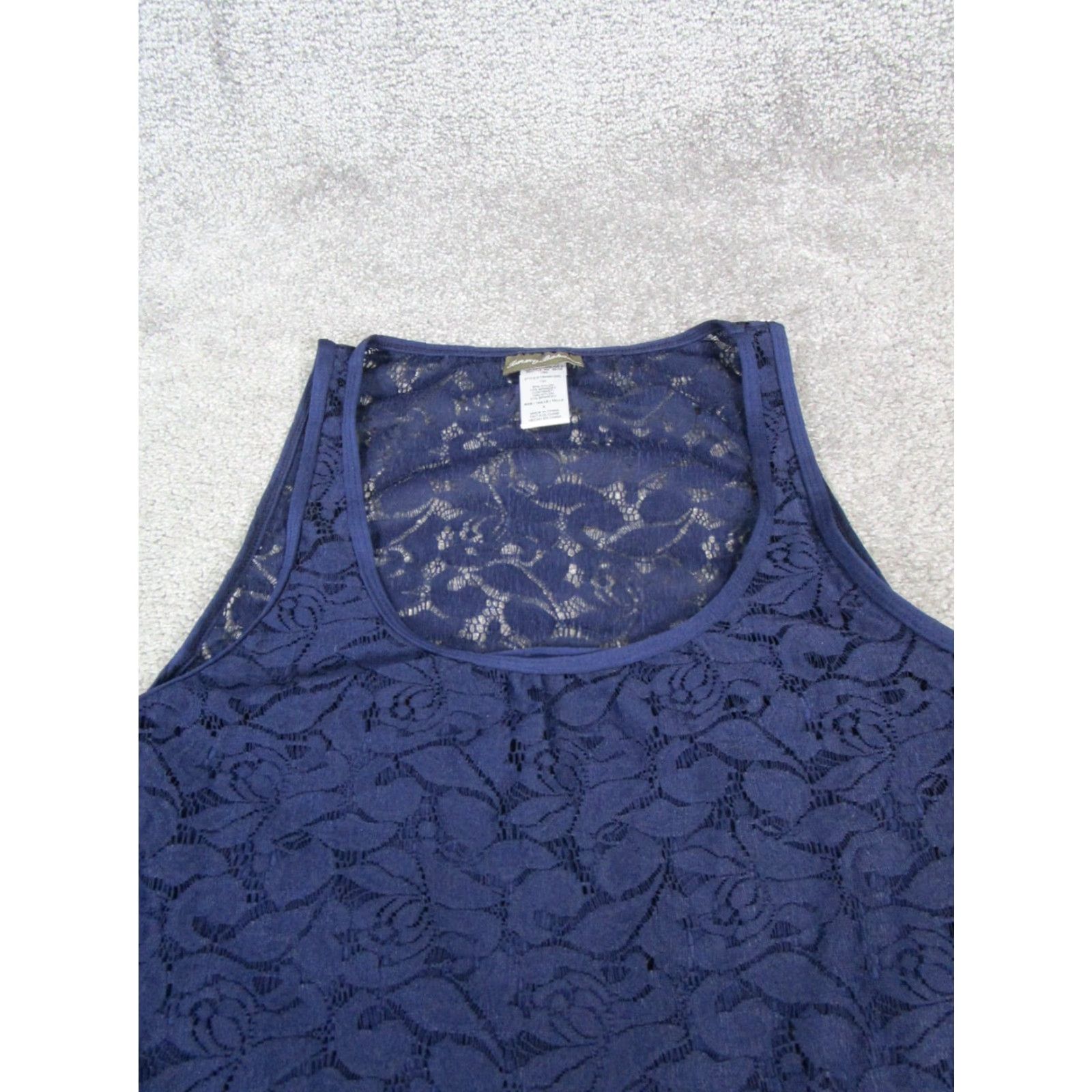 Tommy Bahama Tommy Bahama Dress Womens Small Blue Floral Lace Midi Size S / US 4 / IT 40 - 2 Thumbnail