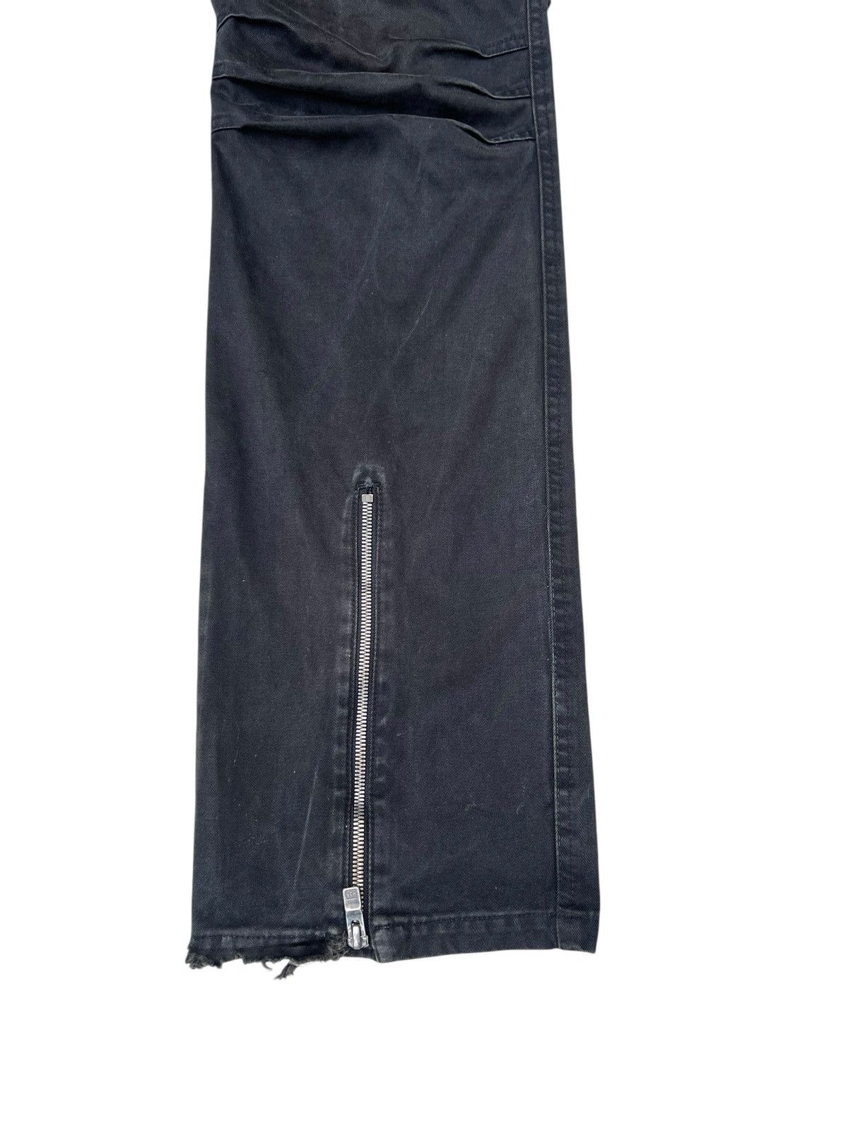 wjk WJK Japan Distressed Sun Faded Black Cargo Trouser Pant Size US 30 / EU 46 - 12 Thumbnail