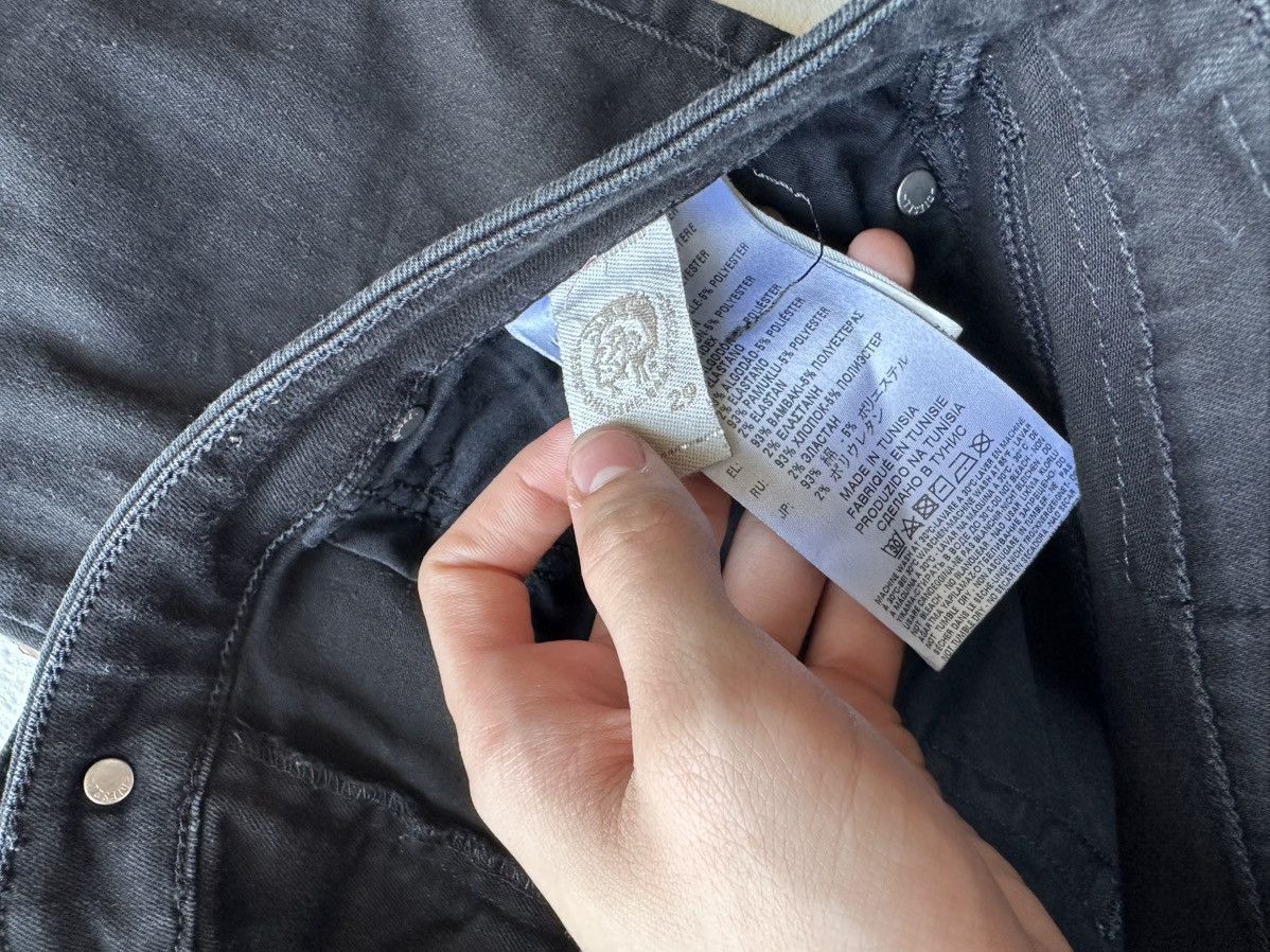 Diesel × Vintage 🚨Gothic Diesel Regular Slim relax Flared Jeans Womens Size 29" - 5 Thumbnail