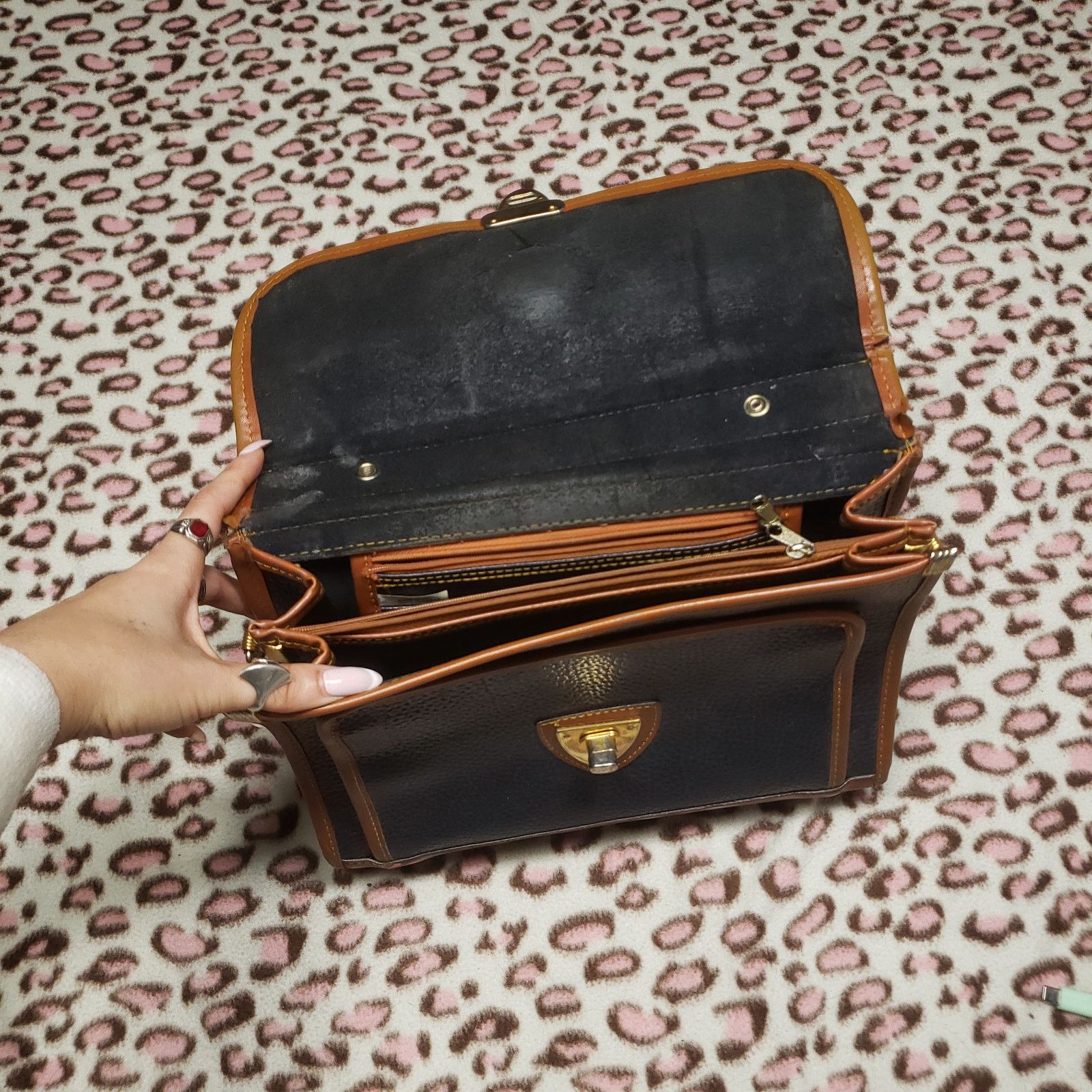 Dooney & Bourke Vtg Dooney & Bourke Blue Grain Leather Crossbody Satchel Size ONE SIZE - 8 Thumbnail