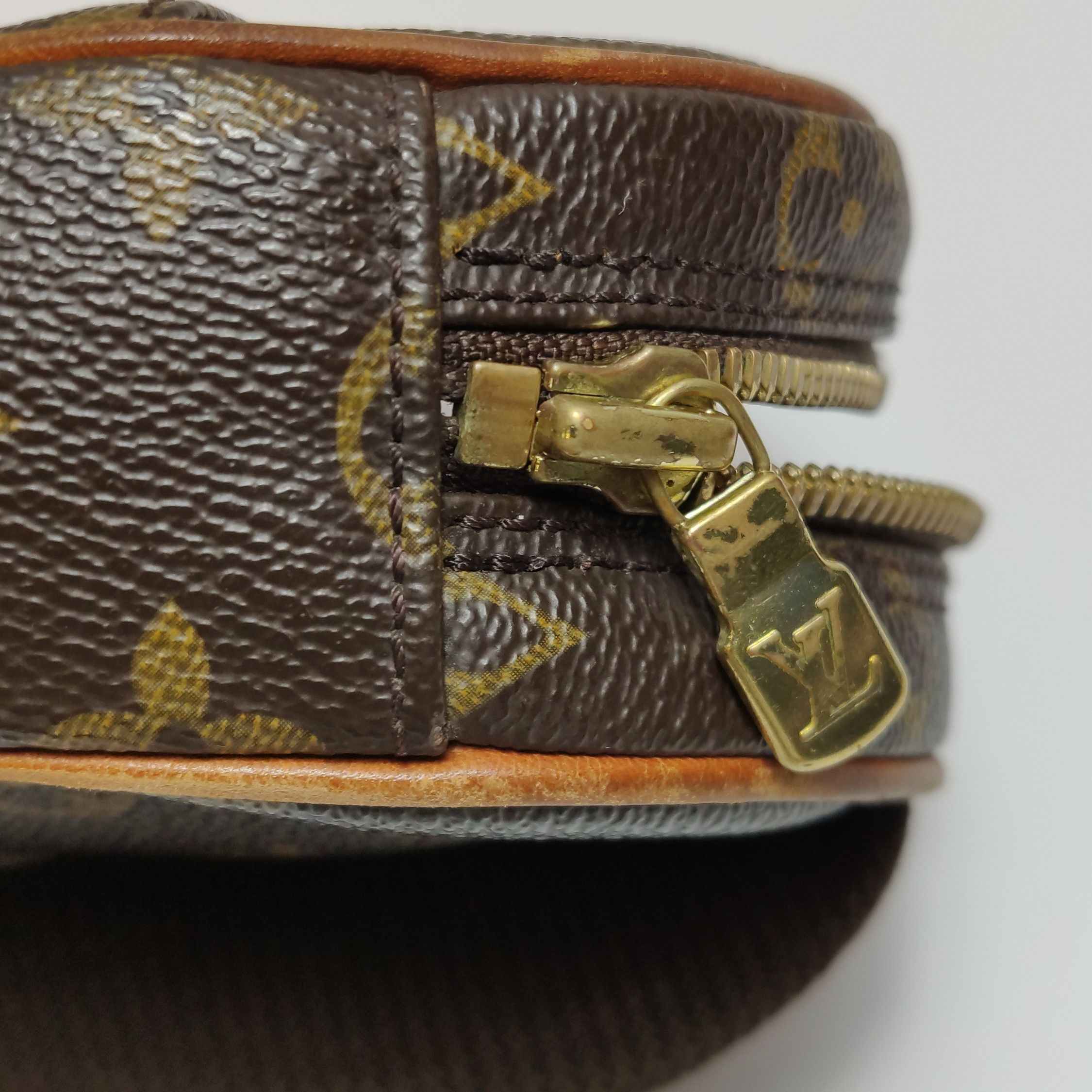Louis Vuitton Louis Vuitton (LV) Gange vegetable tanned leather Monogram Size ONE SIZE - 2 Thumbnail