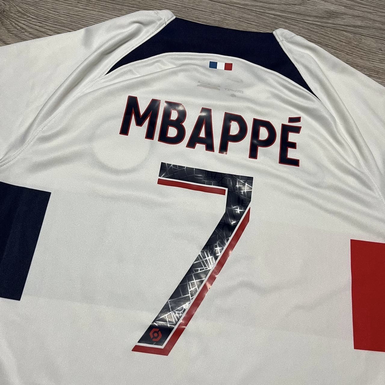 Nike Paris Saint Garment Mbappe #7 Nike Jersey Size US M / EU 48-50 / 2 - 9 Thumbnail