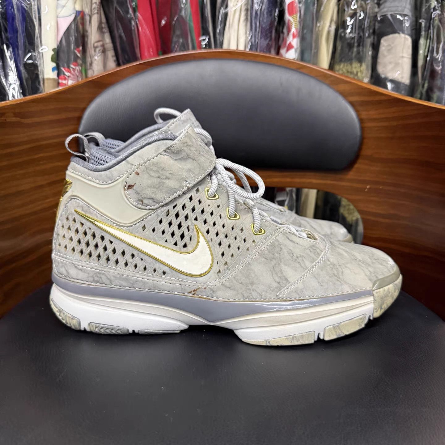 Nike Nike Kobe 2 Basketball Shoes K15 Size US 9.5 / EU 42-43 - 4 Thumbnail