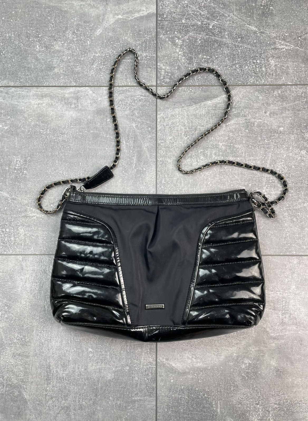 Burberry Burberry Leather Shoulder Bag Size ONE SIZE - 1 Thumbnail