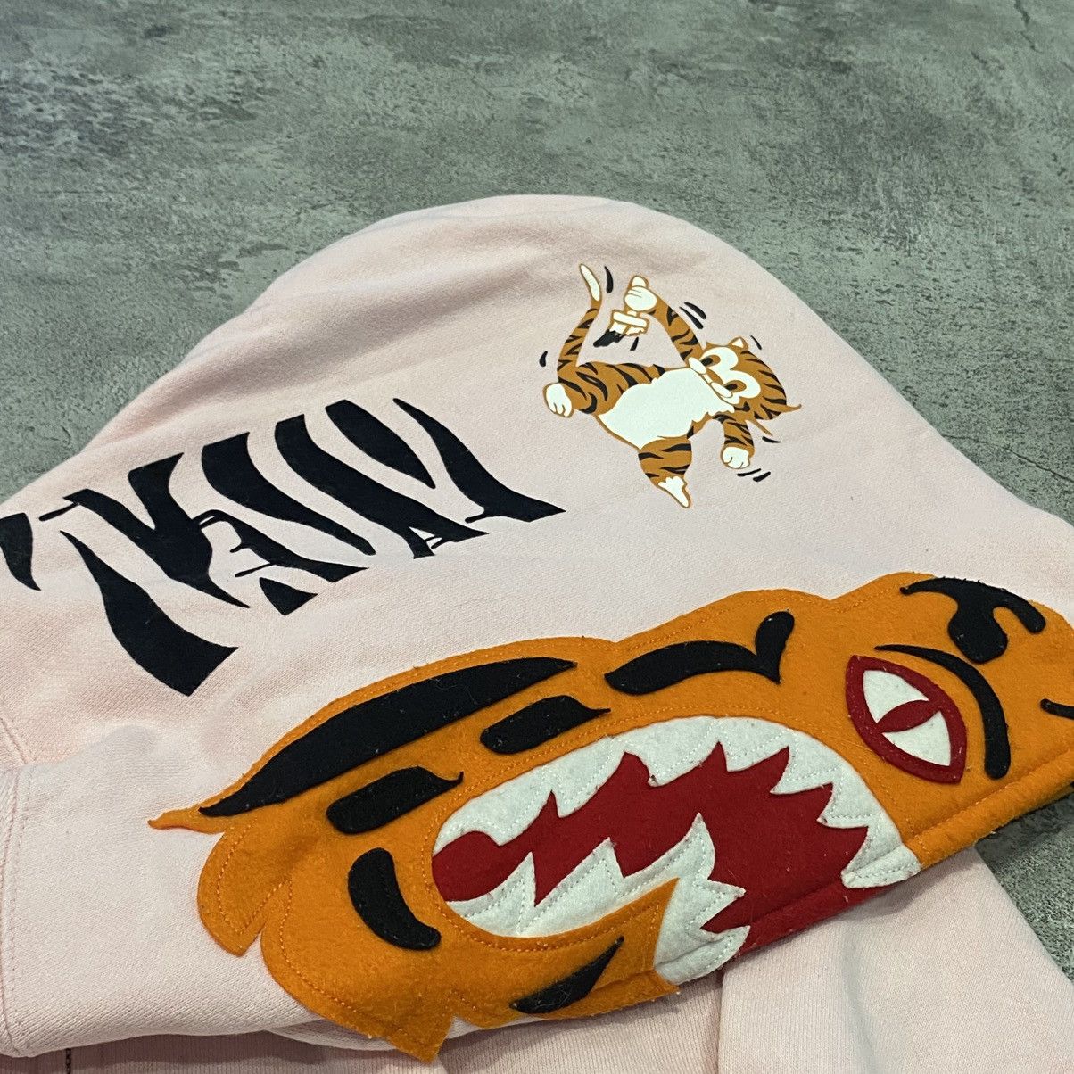 Bape Bape Tiger OG Nigo Full Zip Hoodie Size US XL / EU 56 / 4 - 3 Thumbnail