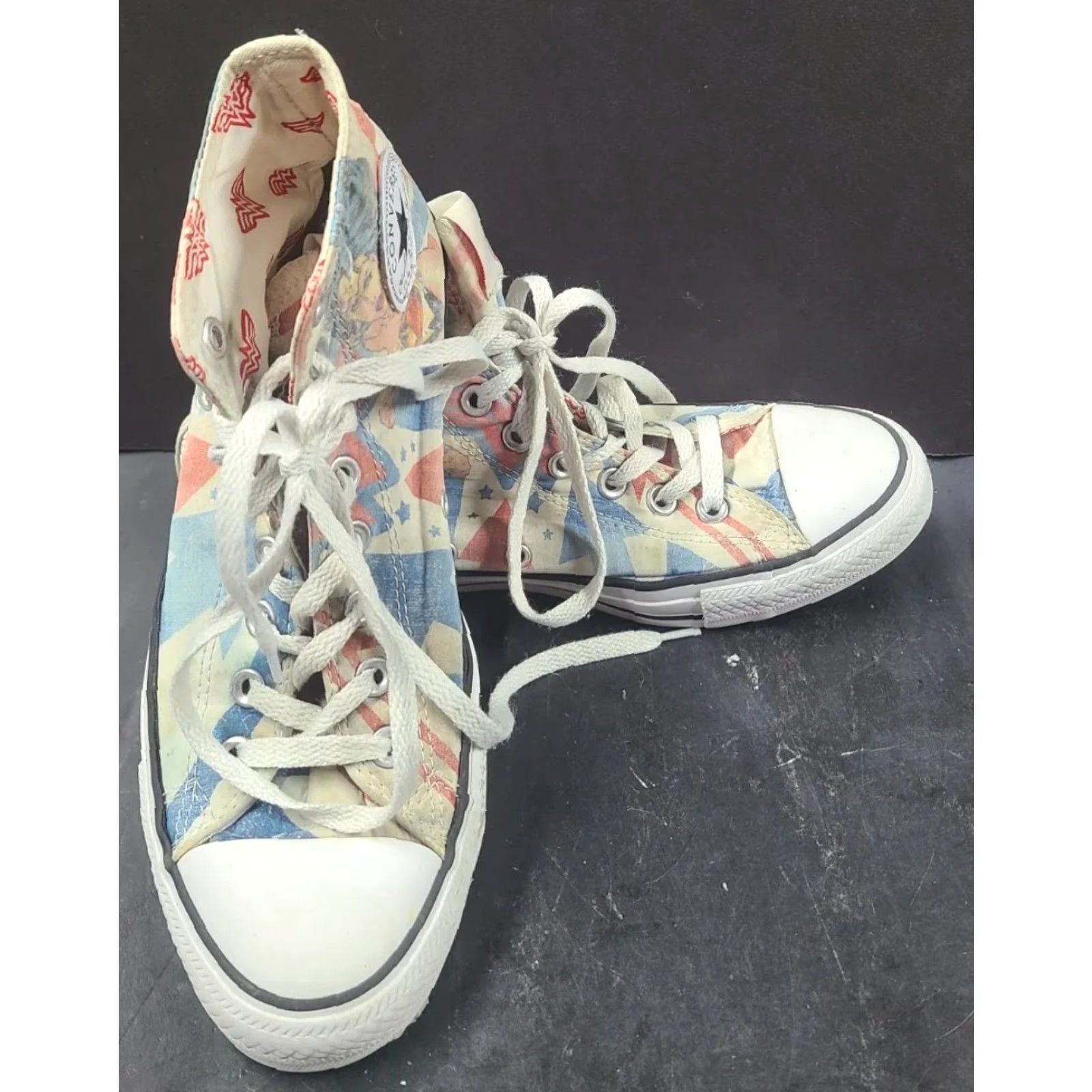 Converse Converse Chuck Taylor DC Comics Wonder Woman High Top Sneaker Unisex Adults 9.5 White Graphic Logo Custom Theme Comics Size US 10 / IT 40 - 2 Thumbnail