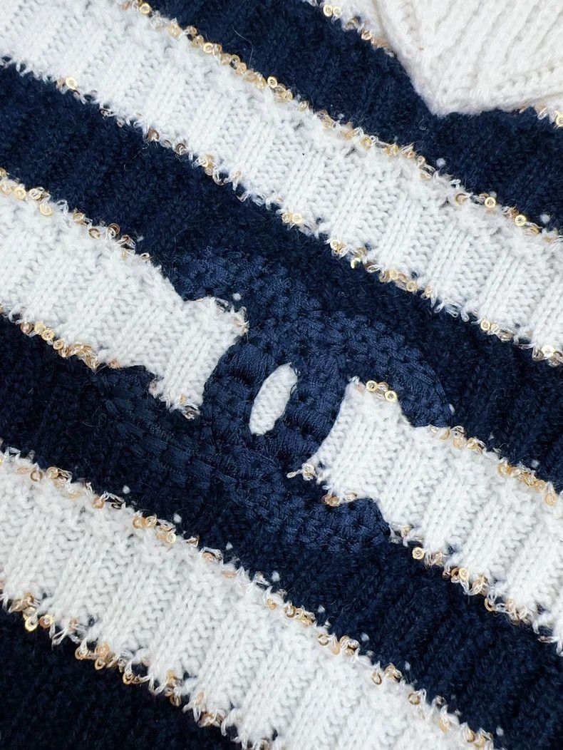 Chanel Chanel Blue White Stripe Sequin Knit Sweater Size M / US 6-8 / IT 42-44 - 4 Thumbnail