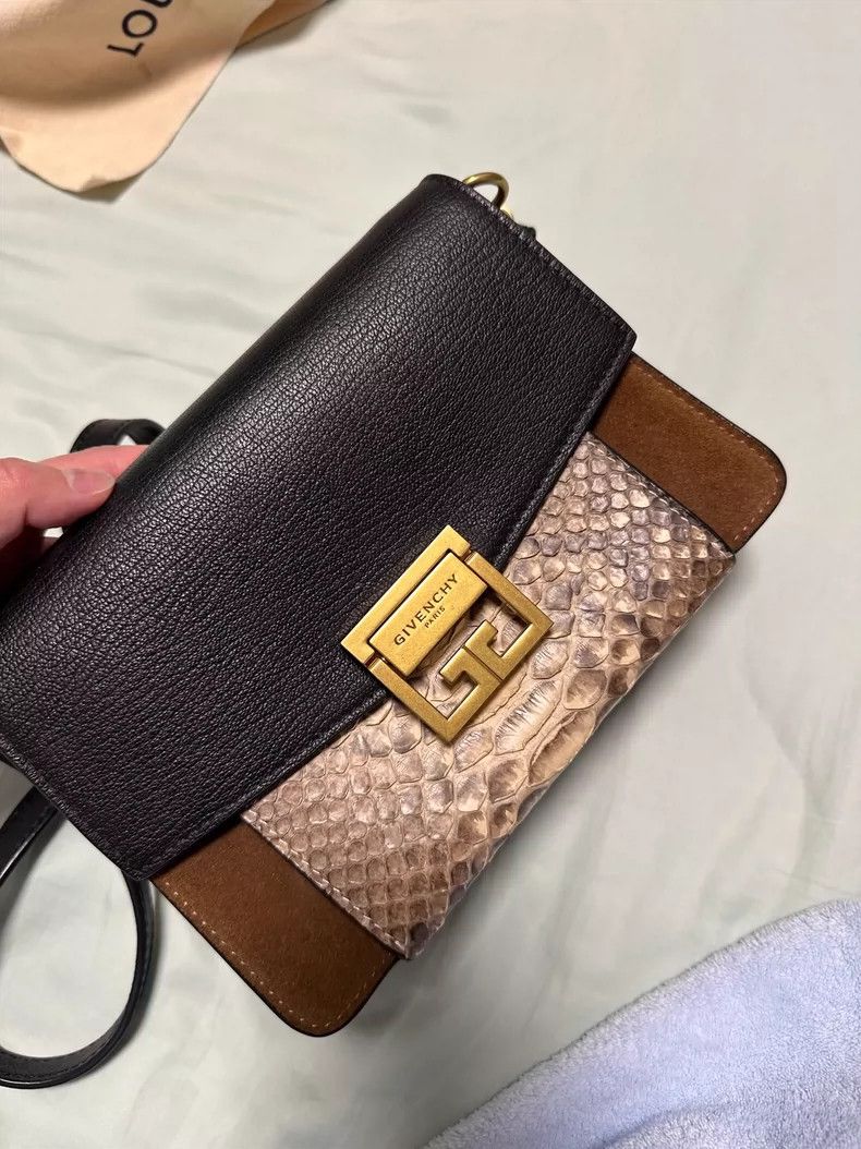 Givenchy Givenchy Small GV3 Chain Bag, Classic Black with Snake Pri Size ONE SIZE - 2 Thumbnail