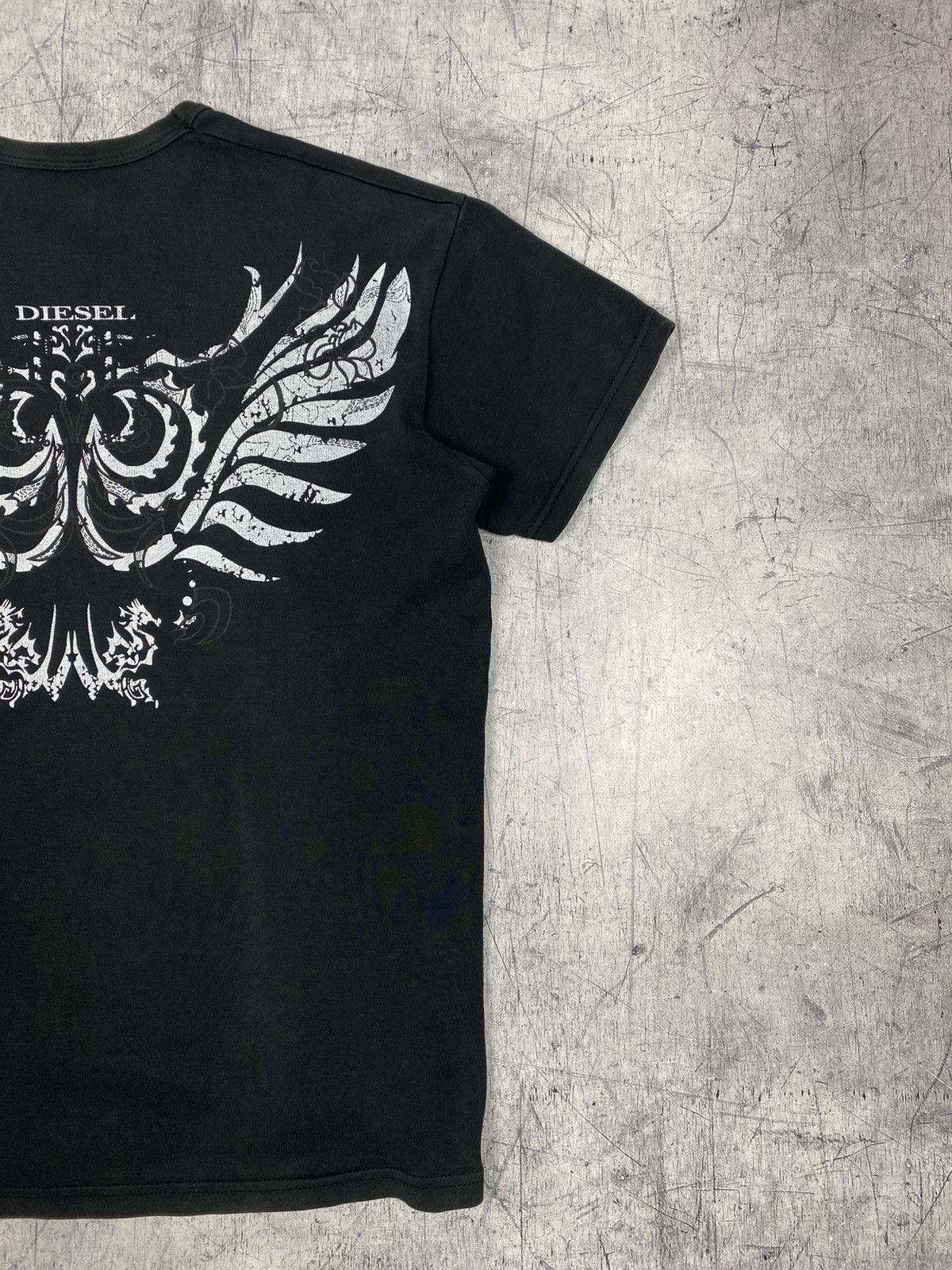 Diesel Vintage Diesel Archival Graphic Wing T-Shirt Faded Black Size US L / EU 52-54 / 3 - 4 Thumbnail