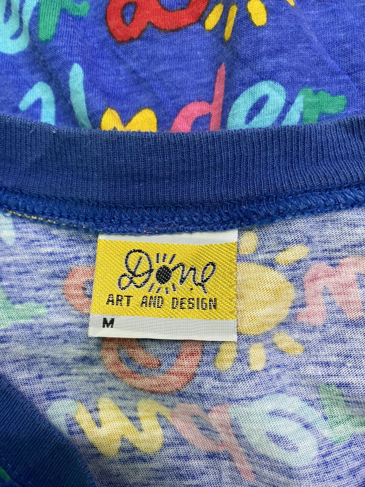 Designer FREE SHIPPING Ken Done Down under australia art tee shirt Size US M / EU 48-50 / 2 - 4 Thumbnail