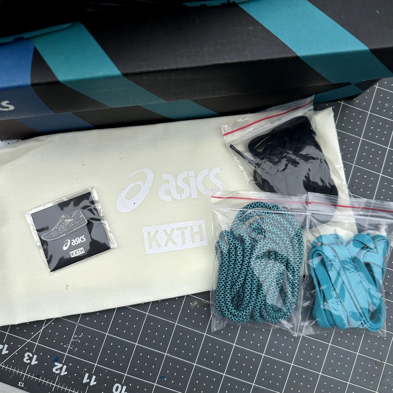 Asics × Kith Kith x Asics Gel Lyte 5 'Leatherback' Size US 8 / EU 41 - 7 Thumbnail