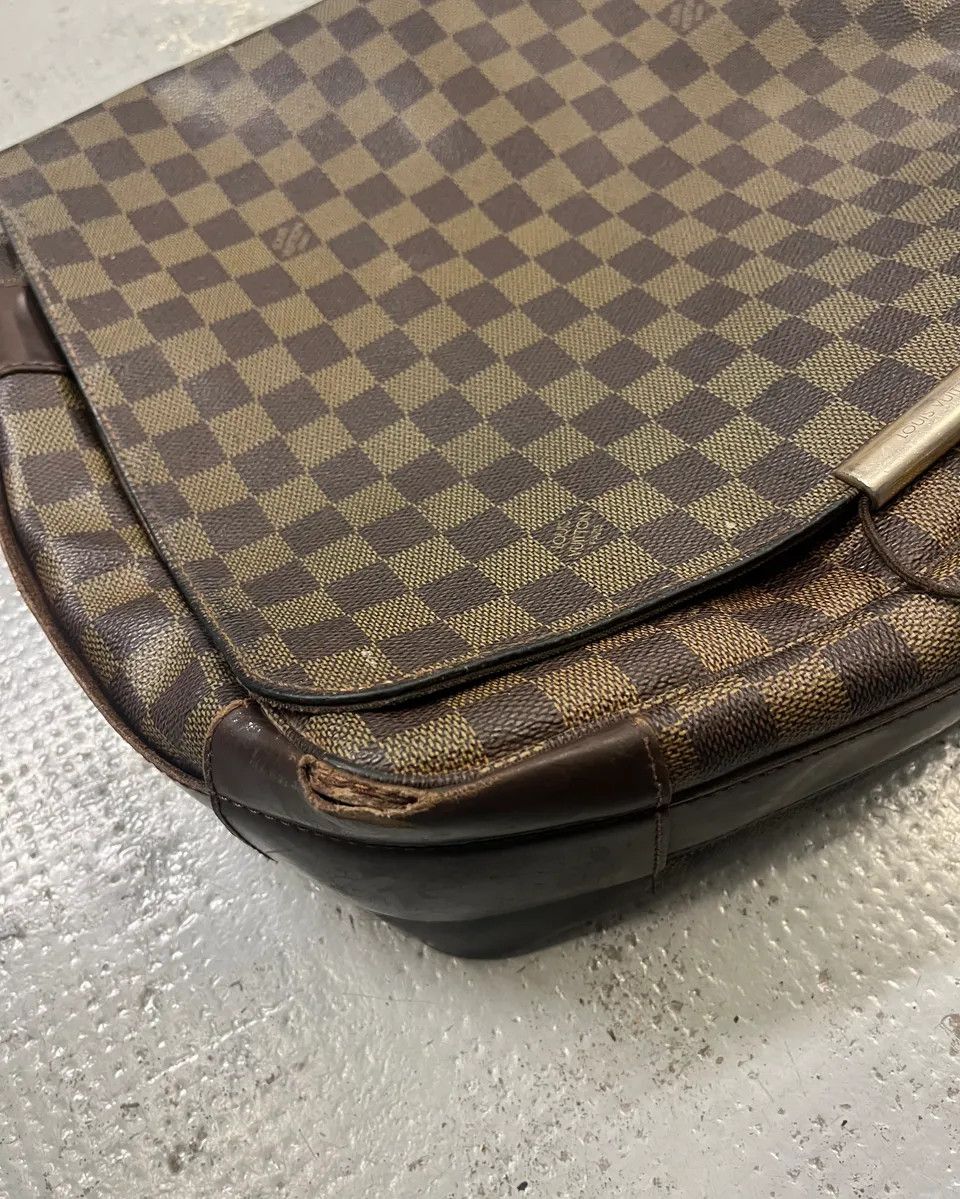 Louis Vuitton Louis Vuitton Monogram Brown Leather Messenger Bag Size ONE SIZE - 5 Thumbnail
