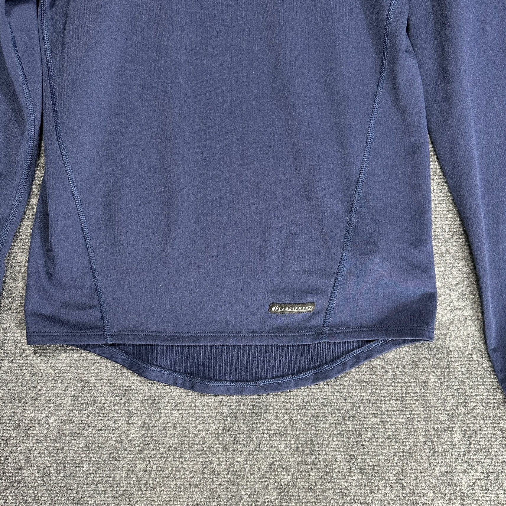 Reebok VINTAGE Reebok Equipment NFL Play Dry Compression Shirt Mens L Blue Long Sleeve Size US L / EU 52-54 / 3 - 2 Thumbnail