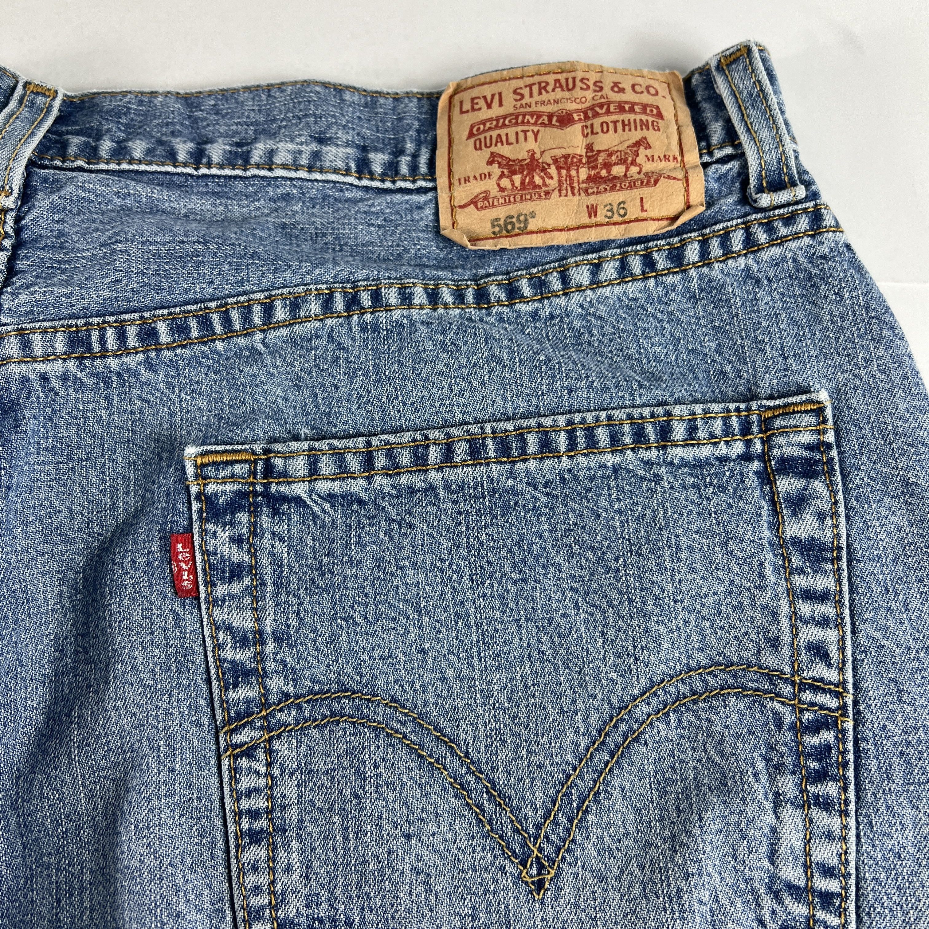 Levi's × Vintage Y2K Levi's Jean Shorts 569 Loose Faded Bermuda Denim Jorts Size US 36 / EU 52 - 10 Thumbnail
