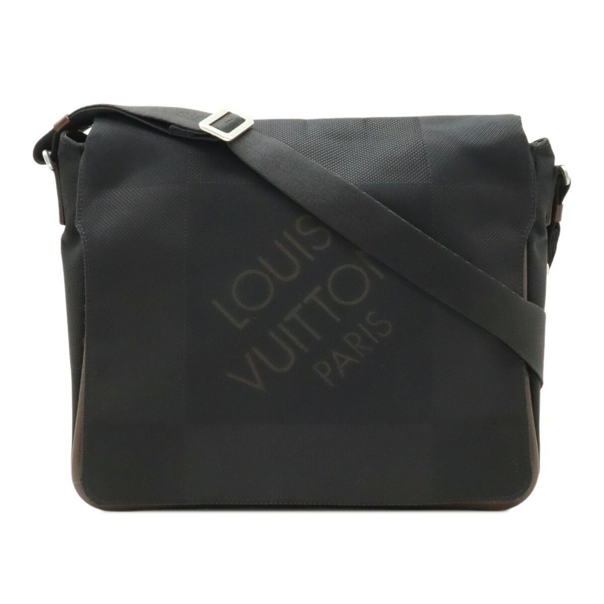 Louis Vuitton Damier Geant Messager Shoulder Bag Canvas Noir Black M93032, Women's