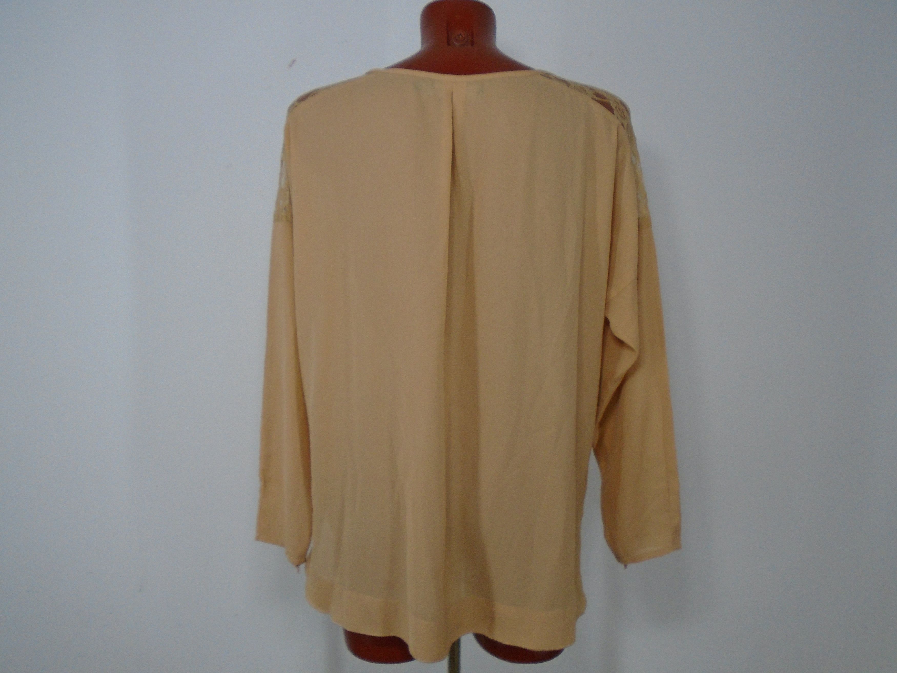 Other Women's Blouse Urban. Beige. XL. Used. Very good condition Size XL / US 12-14 / IT 48-50 - 6 Thumbnail
