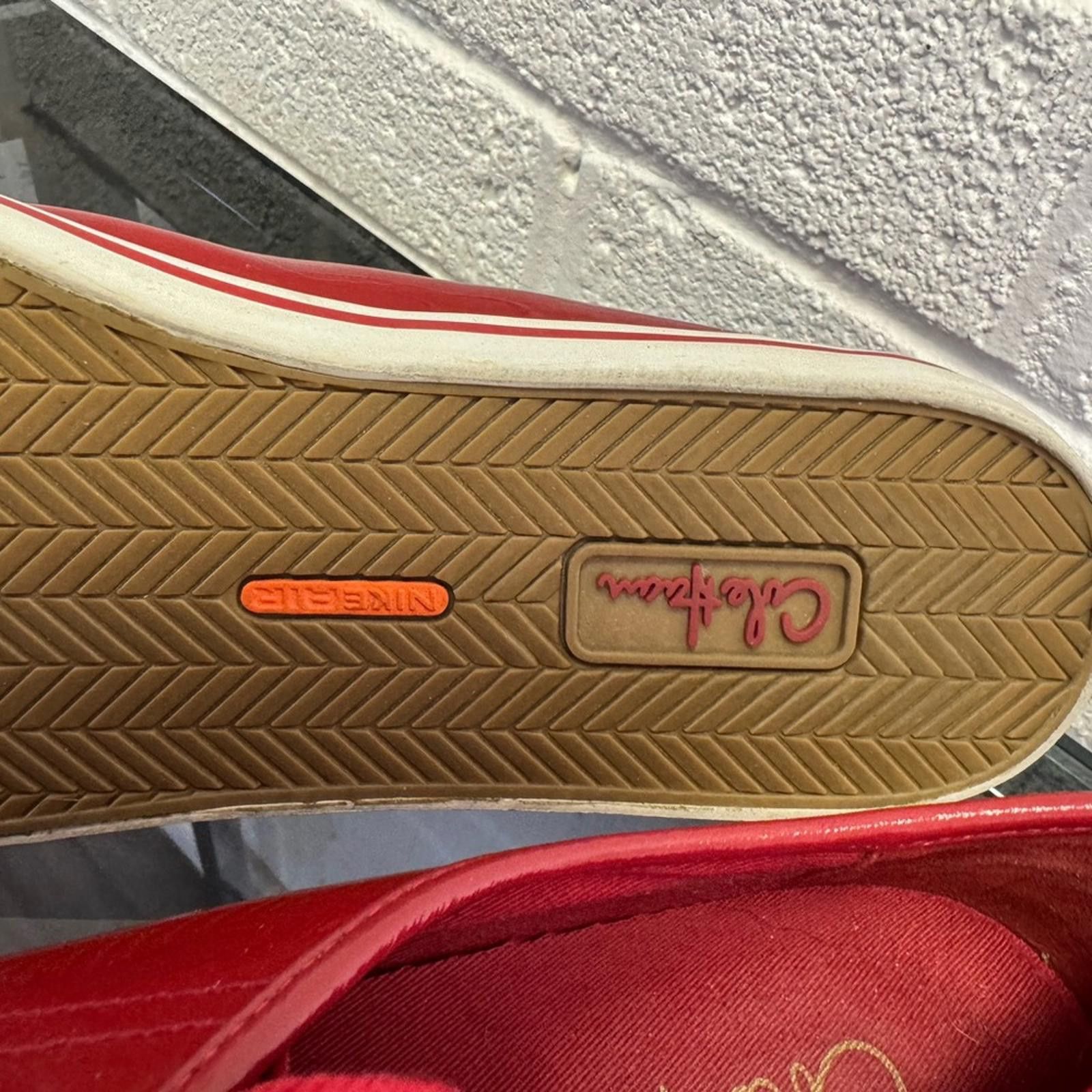 Cole Haan Cole Haan Red and White Sneakers Vibrant Canvas Design Size US 9 / IT 39 - 8 Thumbnail