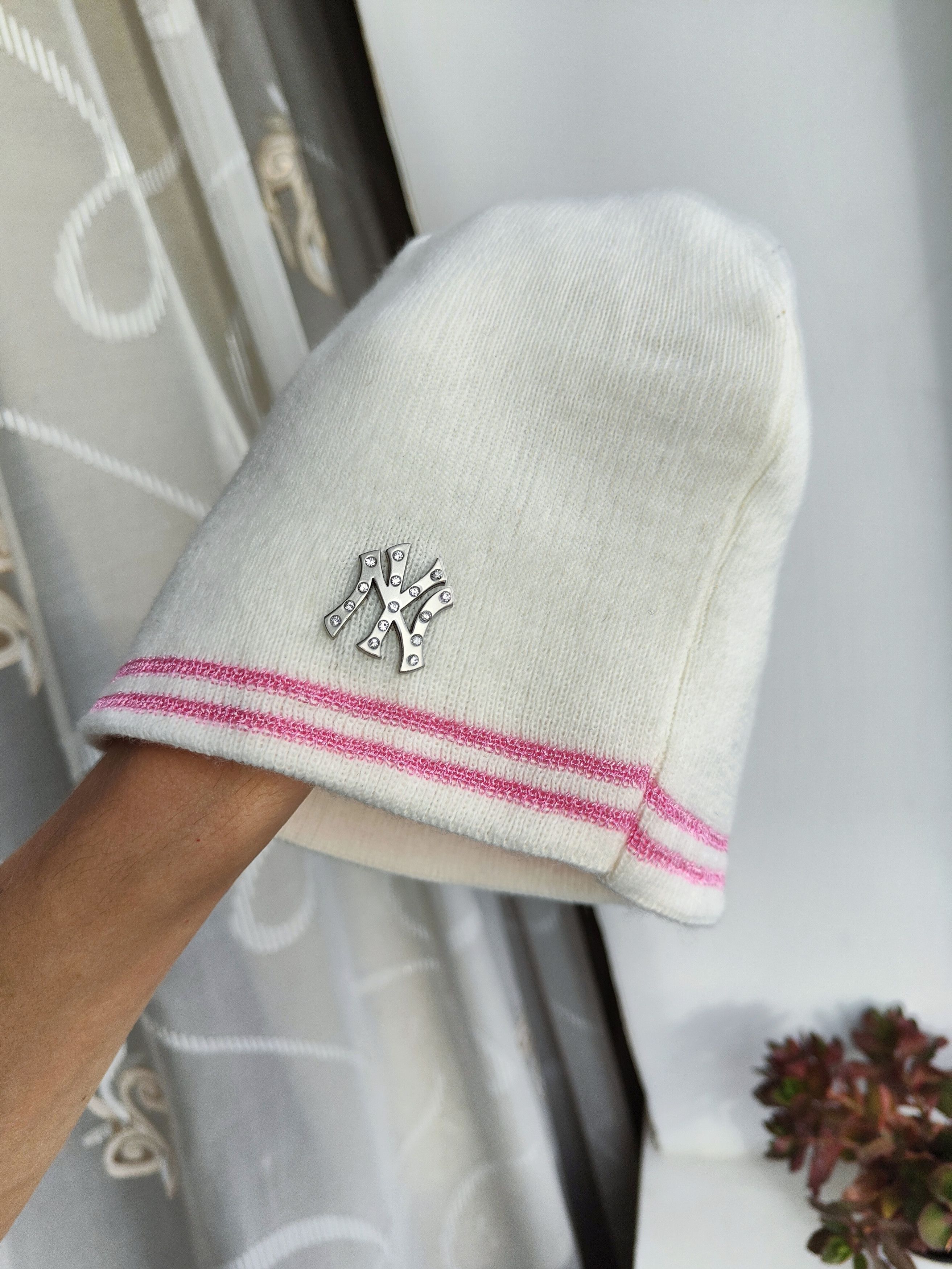 New York Yankees New York Yankees MLB Vintage Women's Hat Yankees Size ONE SIZE - 1 Thumbnail