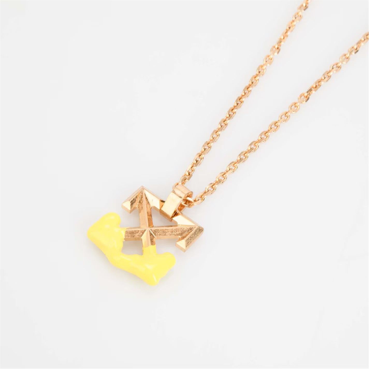 Off-White o1g2r1mq0225 Size: OS / Arrow Bloob Necklace in Golden Size ONE SIZE - 3 Thumbnail