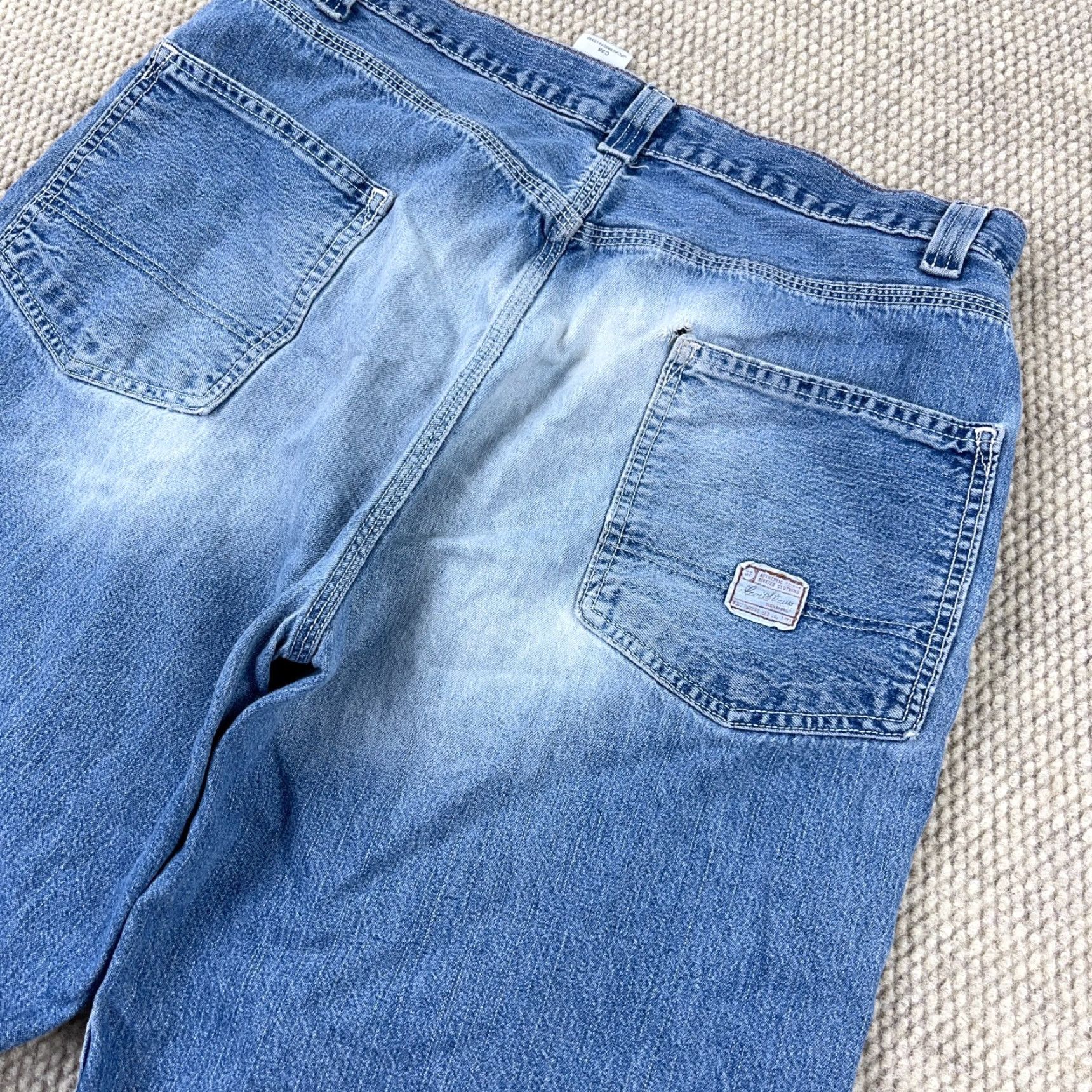Levi's VINTAGE Levi's Short Men 36 Relaxed Denim 10 in 5-Pocket Blue Medio Wash Jorts 2000s 90s Logo Mens Size US 36 / EU 52 - 7 Thumbnail