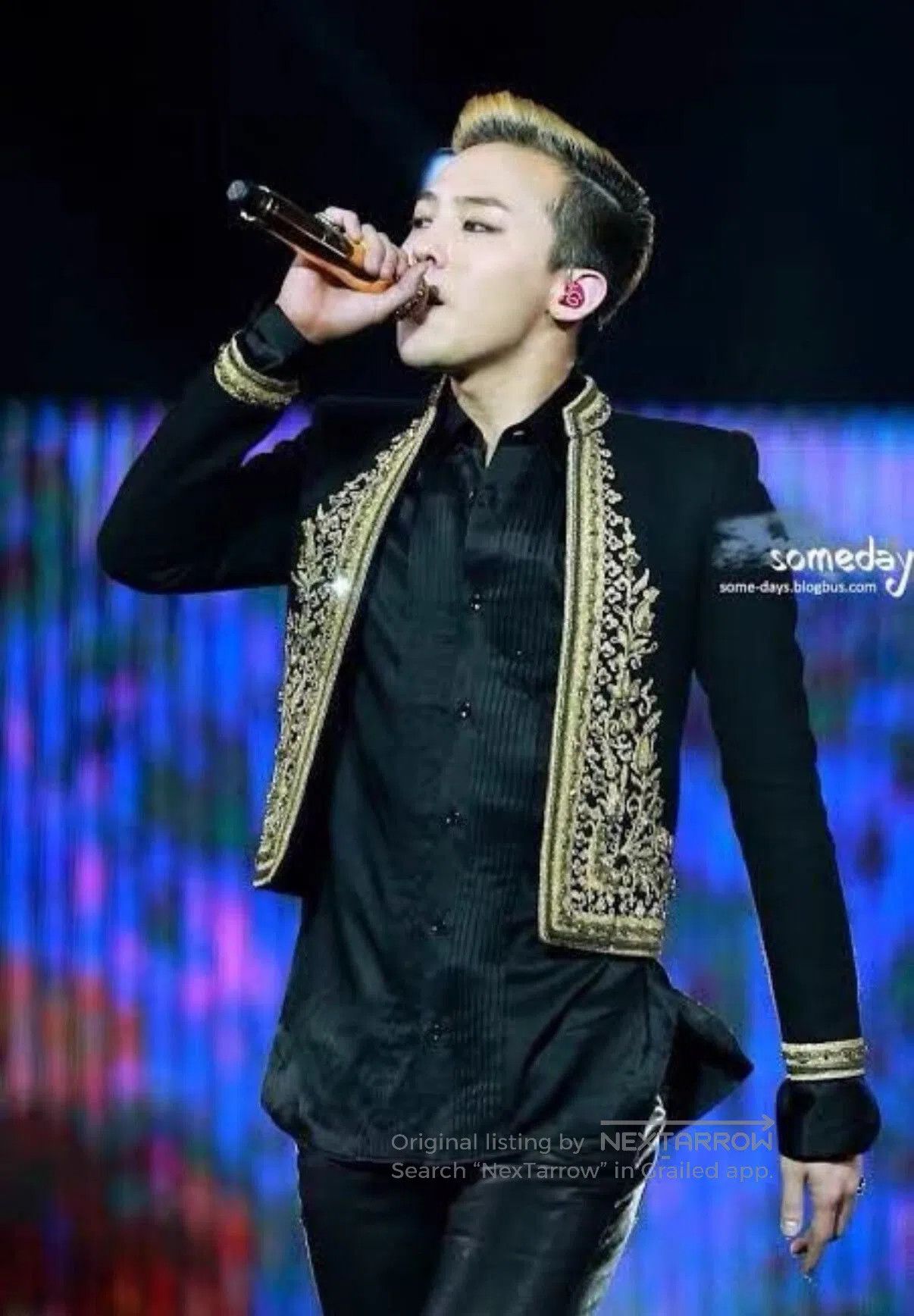 Saint Laurent Paris Saint Laurent Black Silk Pleated Shirt. Size US XS / EU 42 / 0 - 7 Thumbnail