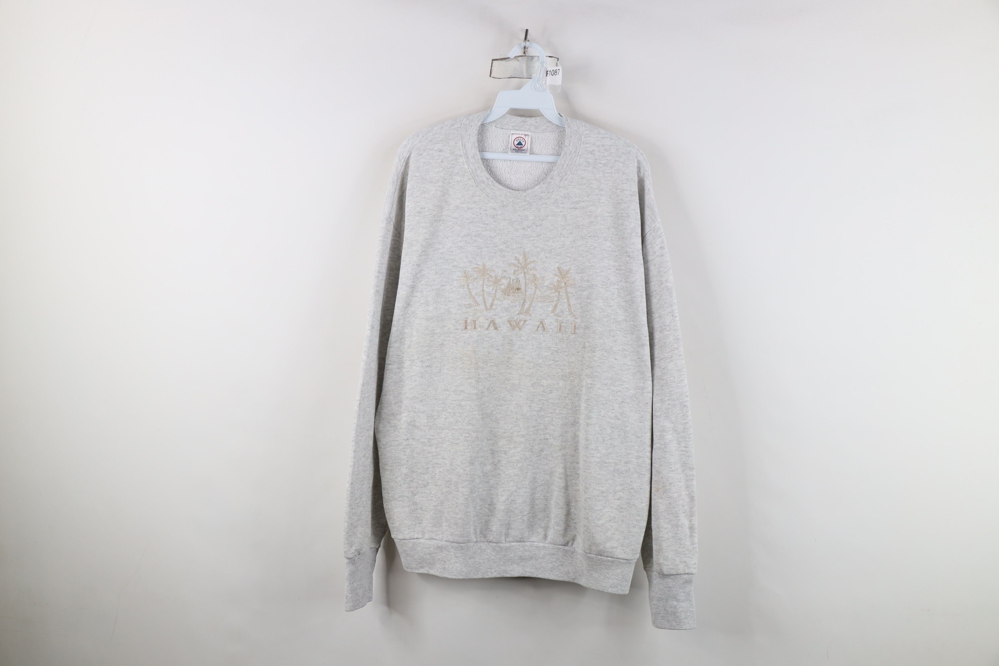 Vintage Vintage 90s Streetwear Hawaii Crewneck Sweatshirt Gray USA Size US L / EU 52-54 / 3 - 1 Thumbnail