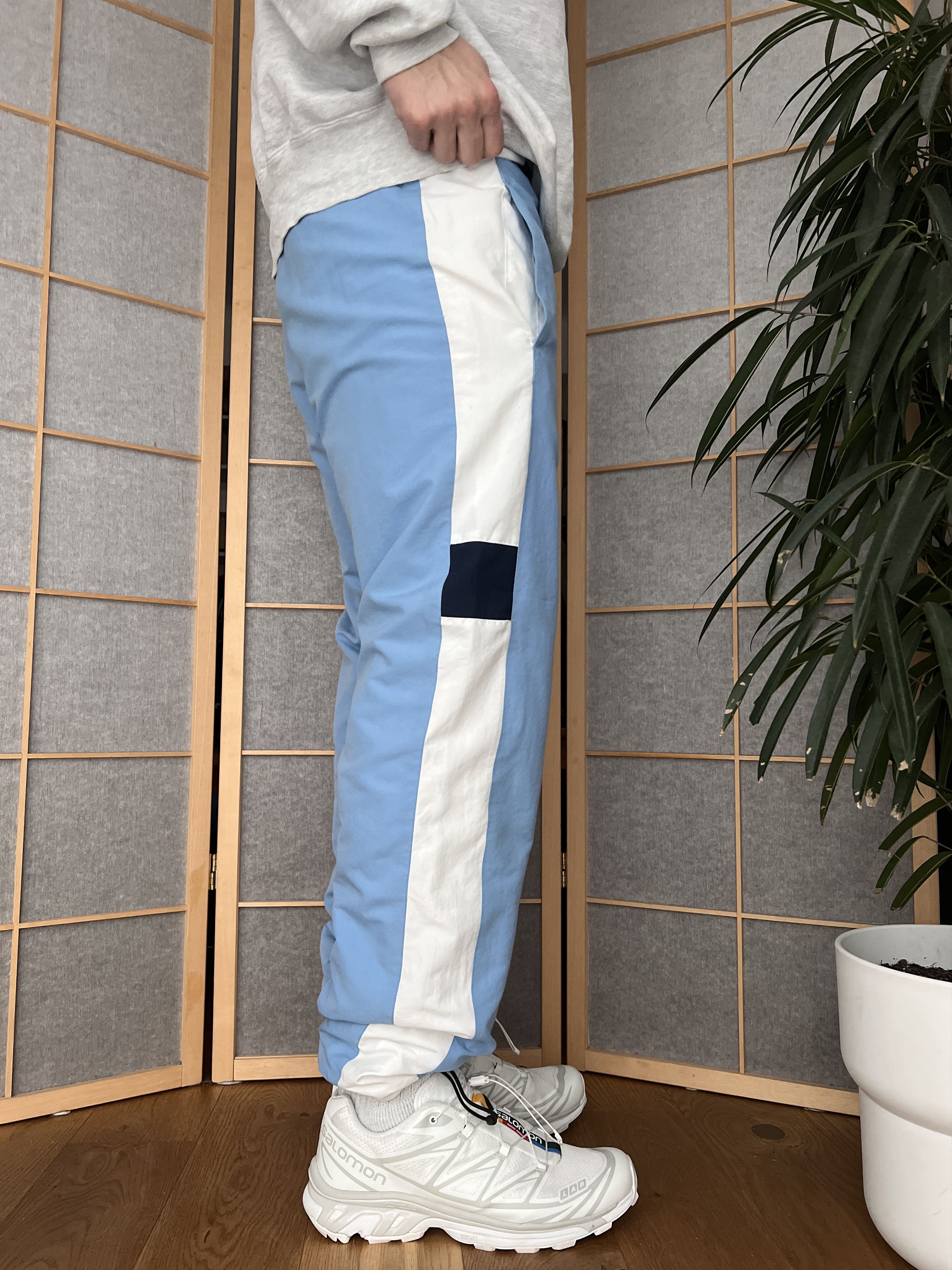 Nike Nike vintage 2000s baby blue track pants nylon joggers rare Size US 32 / EU 48 - 12 Thumbnail