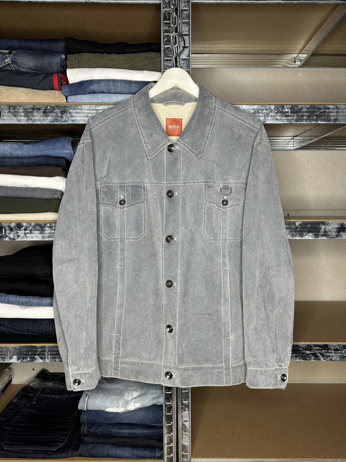 Hugo Boss Hugo Boss Grey Suede Style Jacket Buttoned Trucker Size 52 Size US L / EU 52-54 / 3 - 1 Thumbnail