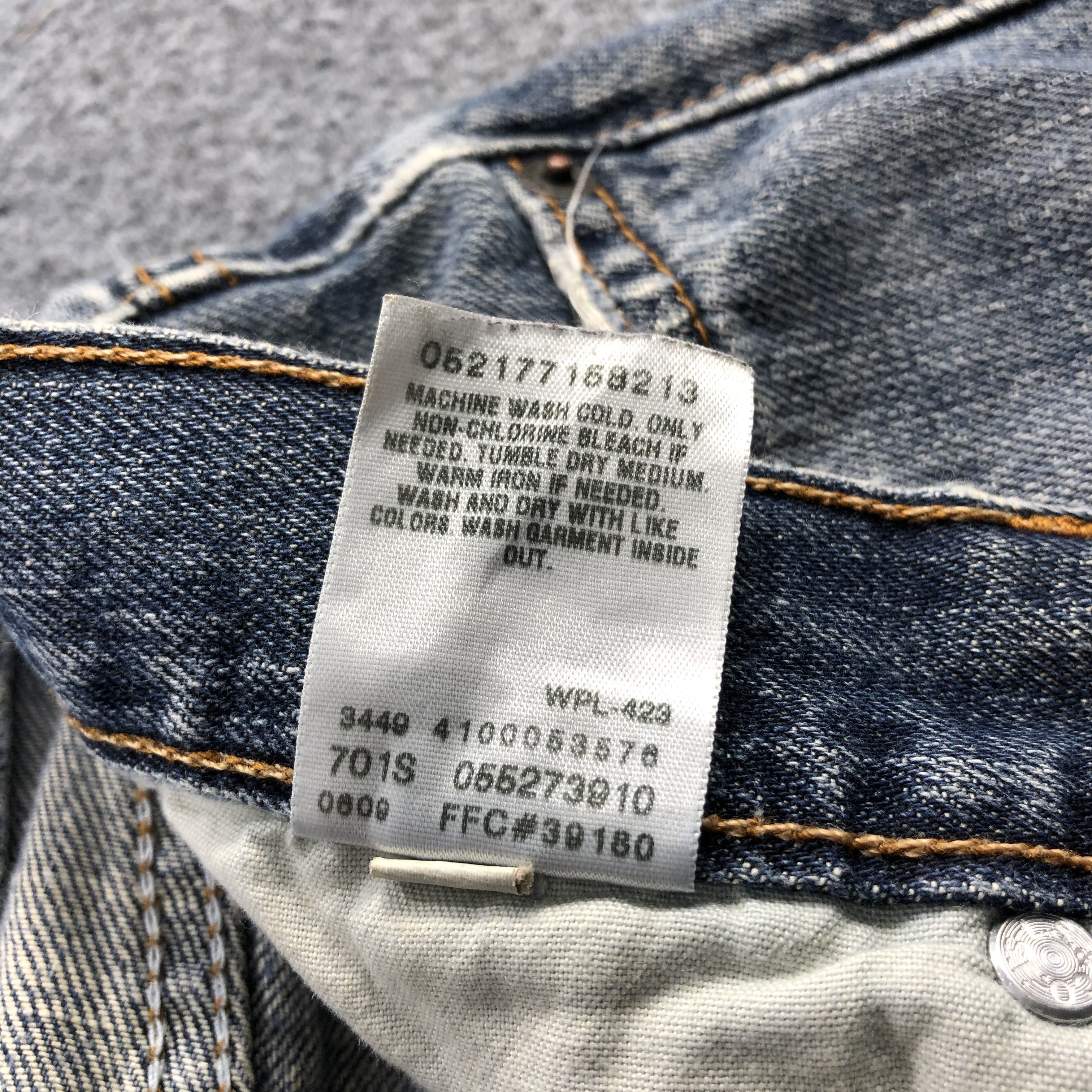 Levi's Flared Denim Vintage Levis 557 Distressed Jeans-J1013 Size US 39 - 12 Thumbnail