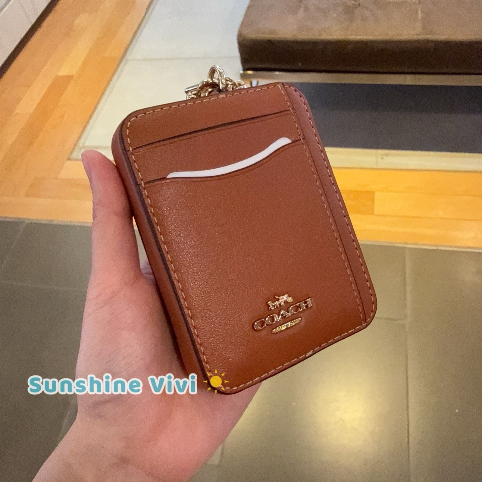 Coach NWT Coach Zip Card Case Leather CCV89 IM/AMBER BROWN Size ONE SIZE - 1 Thumbnail