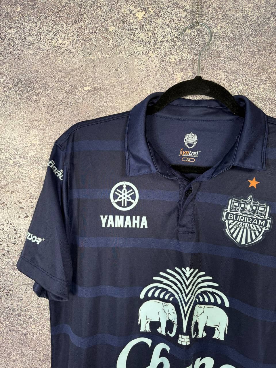 Vintage Buriram United 2017/18 Home Soccer Jersey Medium Size US M / EU 48-50 / 2 - 9 Thumbnail