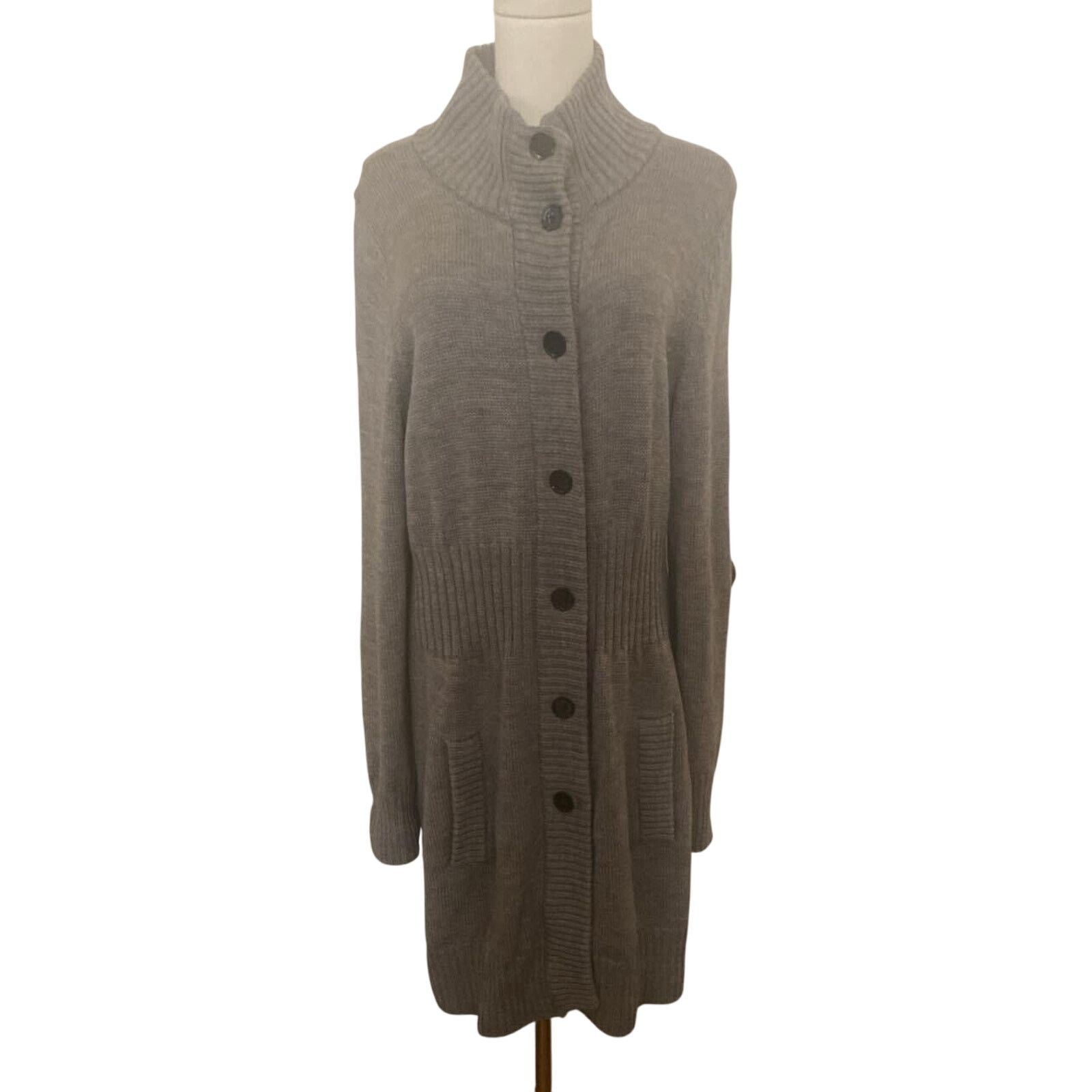 Banana Republic Banana Republic Cardigan Sweater Large Gray 100% Merino Wool Size L / US 10 / IT 46 - 1 Thumbnail