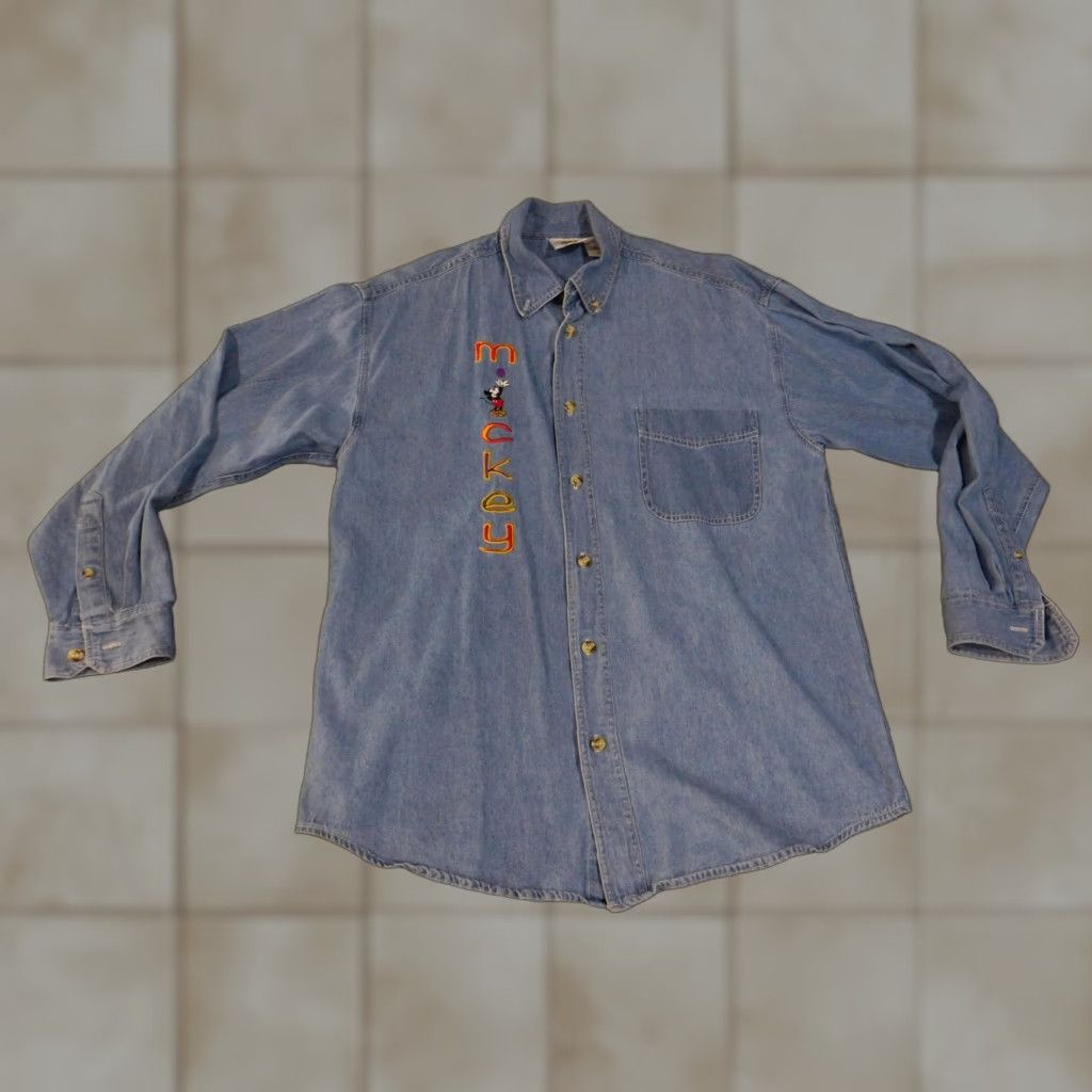 Disney VINTAGE Disney Mickey & Co Denim Shirt Mens Large Blue Button-Up Embroidered 90s Size US L / EU 52-54 / 3 - 1 Thumbnail