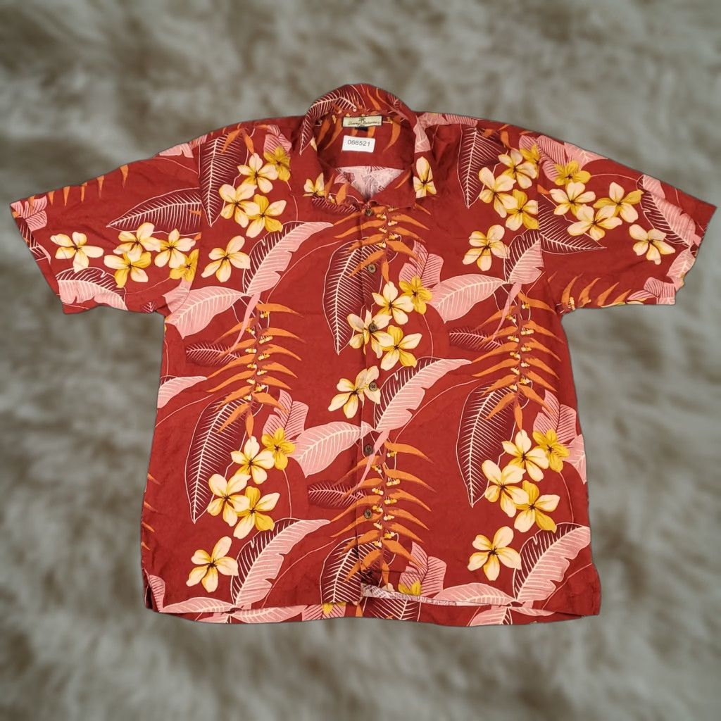 Tommy Bahama Shirt Mens XL Red Floral Silk Hawaiian Button Up Short Sleeve Shirt