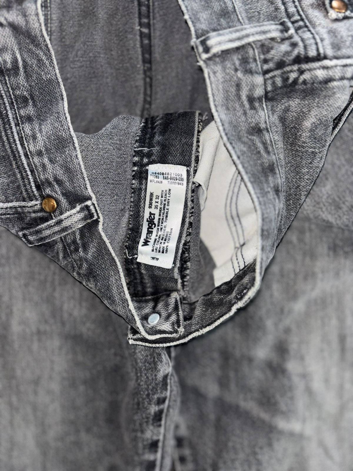 Wrangler Vintage Wrangler Cowboy Cut Gray Fade Jeans - 35x32 Size US 35 - 6 Thumbnail