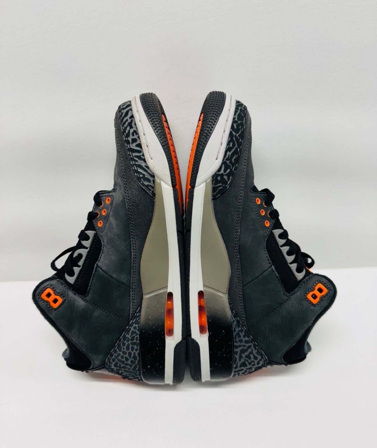 Jordan Brand Air Jordan 3 Retro Fear pack Size US 9.5 / EU 42-43 - 3 Thumbnail