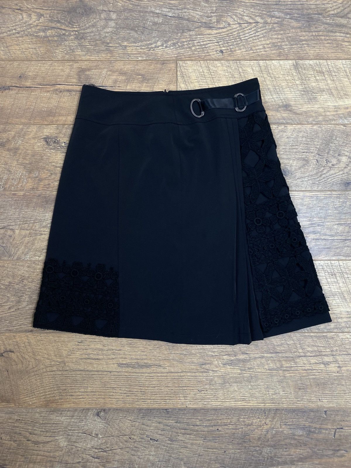 Vintage Save The Queen Archive Macrame Lace Gothic Mini Skirt S Size 25" / US 0 / IT 36 - 1 Thumbnail
