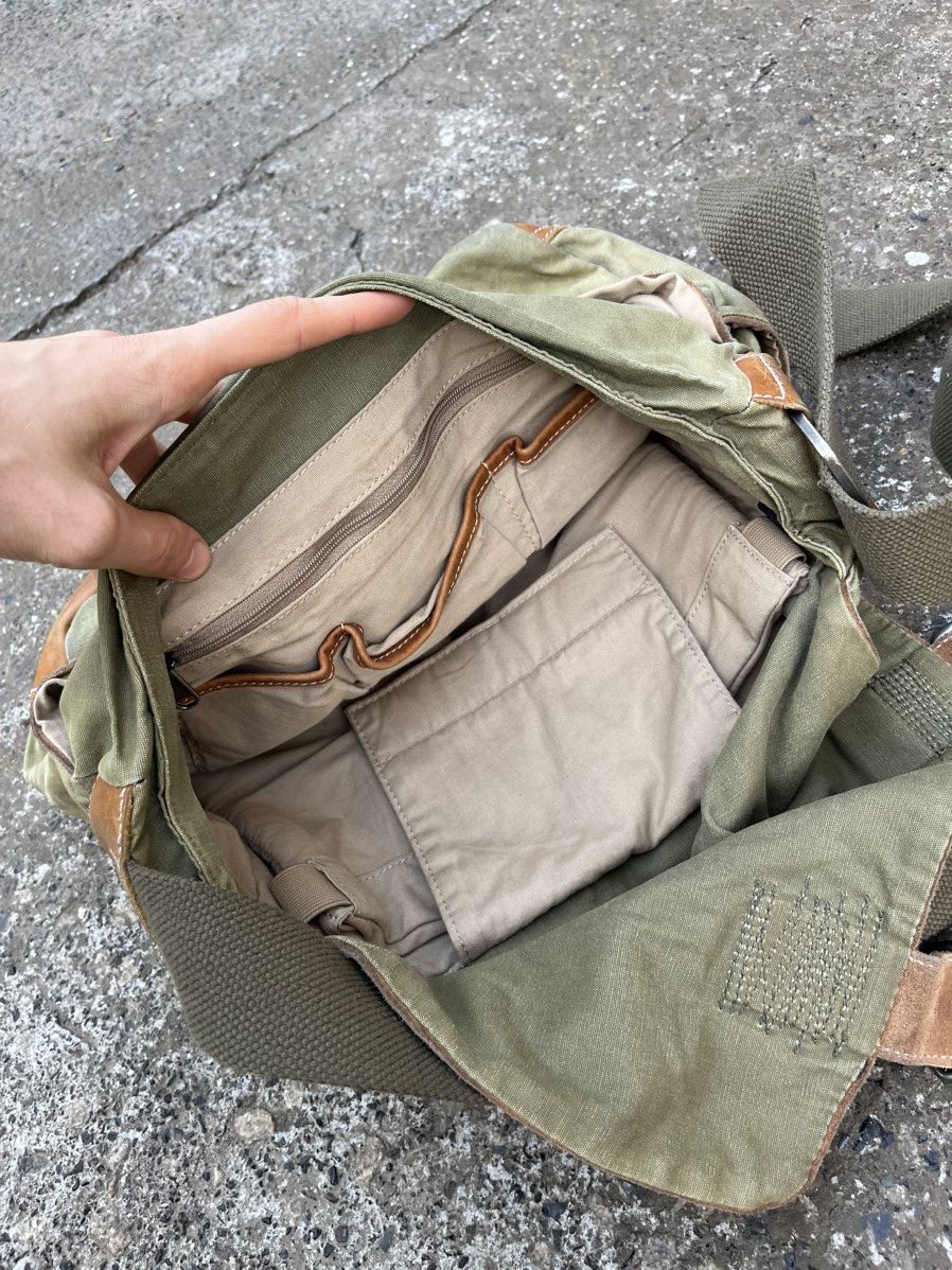 Japanese Brand Vintage Bree Waxed Canvas Japanese Style Crossbody Bag Size ONE SIZE - 8 Thumbnail