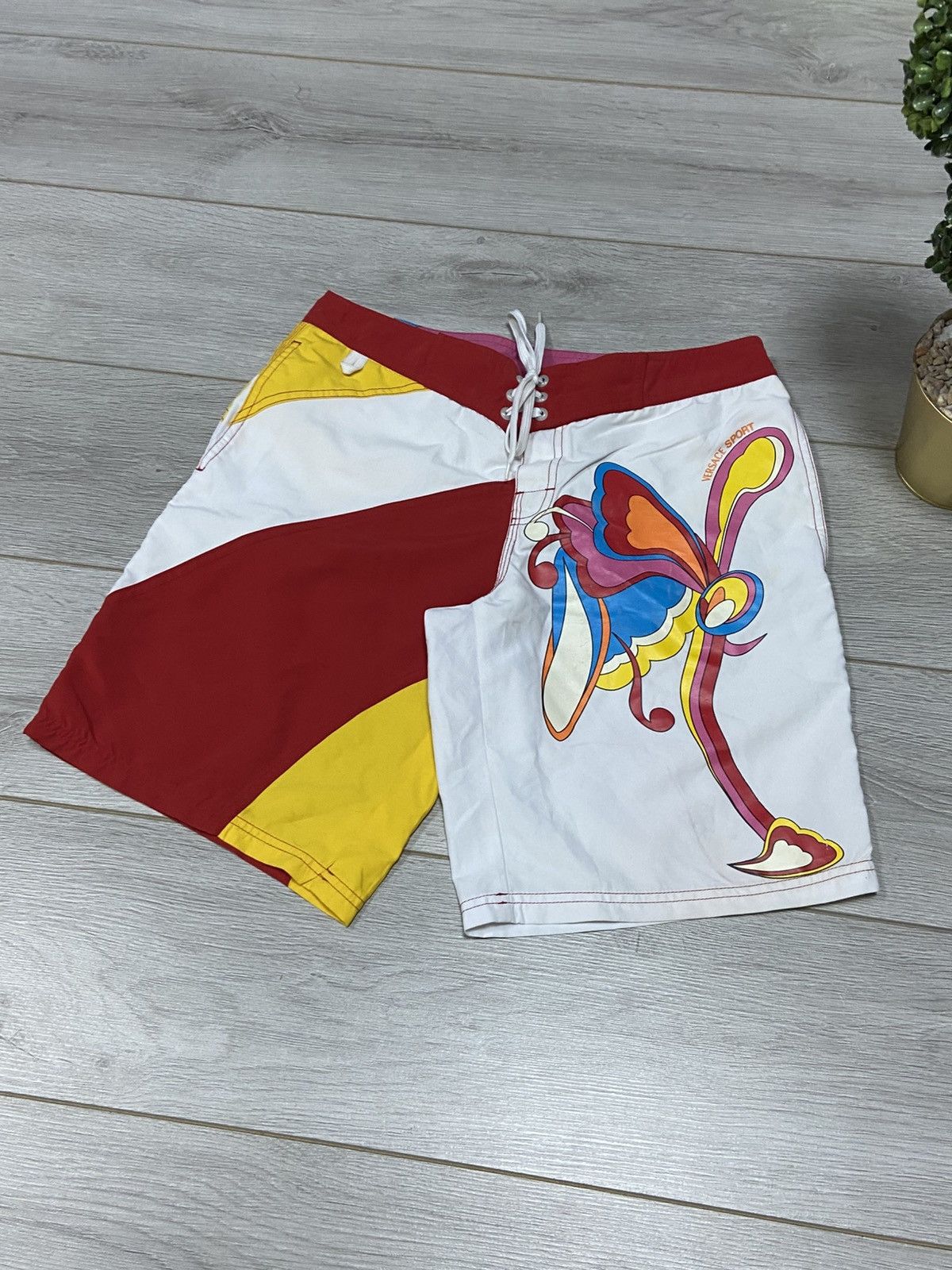 Versace Versace 🦋 sport vintage butterfly overprint shorts Size US 32 / EU 48 - 5 Thumbnail