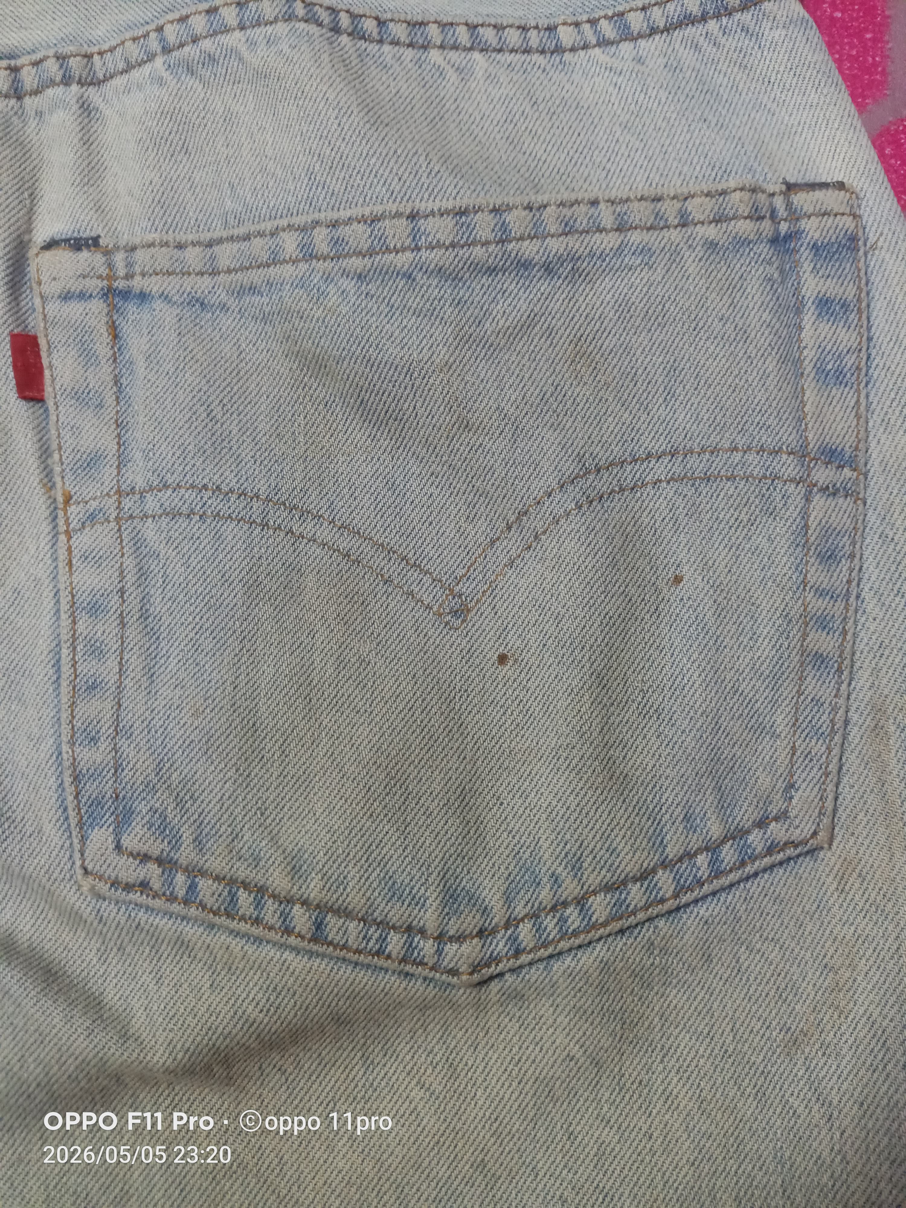 Levi's Vintage Clothing 💥 Levi's Vintage 501 70s Stamp Button 558 Distressdenim 💥 Size US 34 / EU 50 - 4 Thumbnail