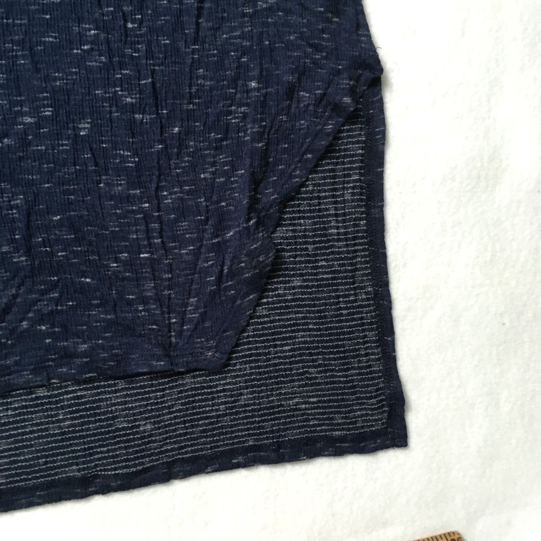 Vintage NWT DIANE GILMAN NAVY V-NECK BURNOUT TOP SZ M Navy V-Neck T-Shirt Womens Medium Size M / US 6-8 / IT 42-44 - 5 Thumbnail