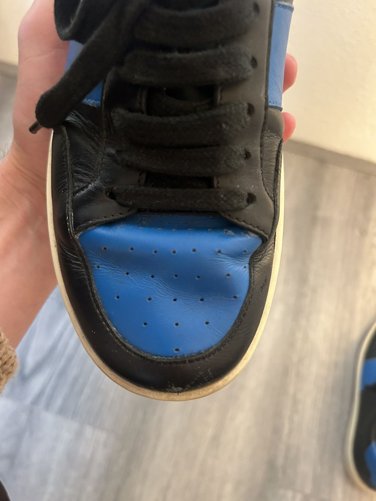 Saint Laurent Paris Saint Laurent Low-Top Court Sneaker - Size 39 Size US 6 / EU 39 - 9 Thumbnail