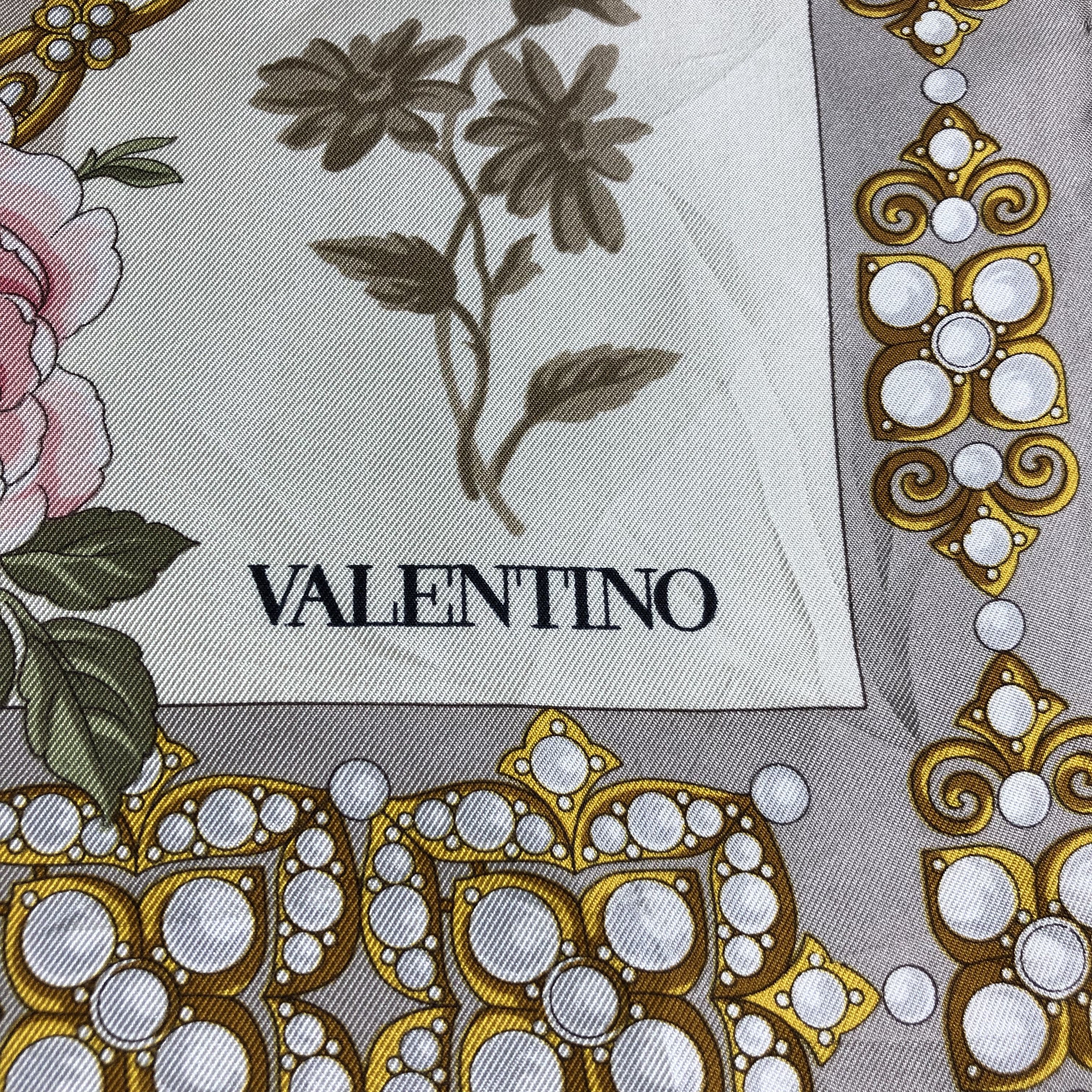 Japanese Brand Valentino Floral Luxury Silk Scarf M480 Size ONE SIZE - 3 Thumbnail