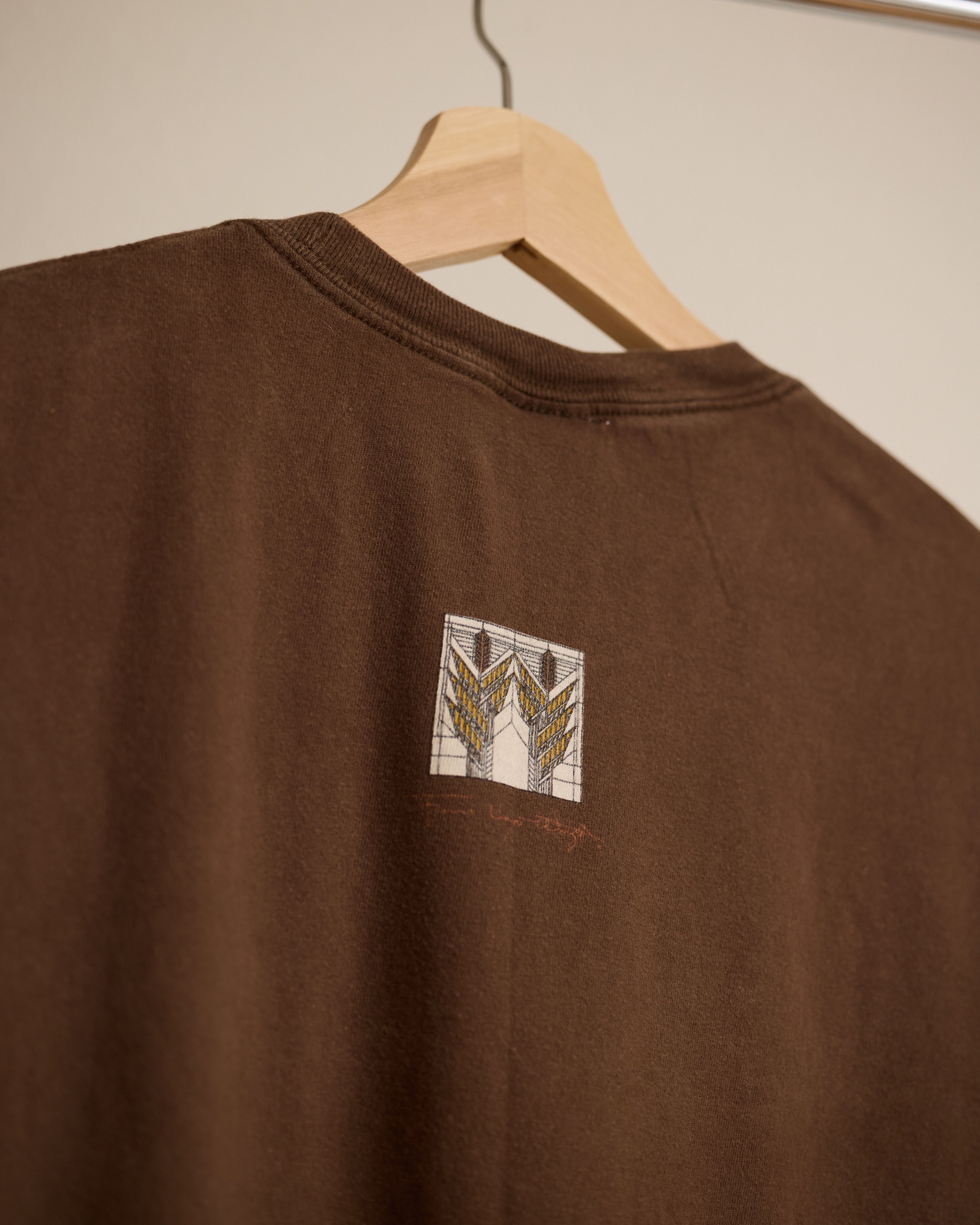 Vintage Vintage Frank Llyod Wright T-Shirt Size US XL / EU 56 / 4 - 4 Thumbnail