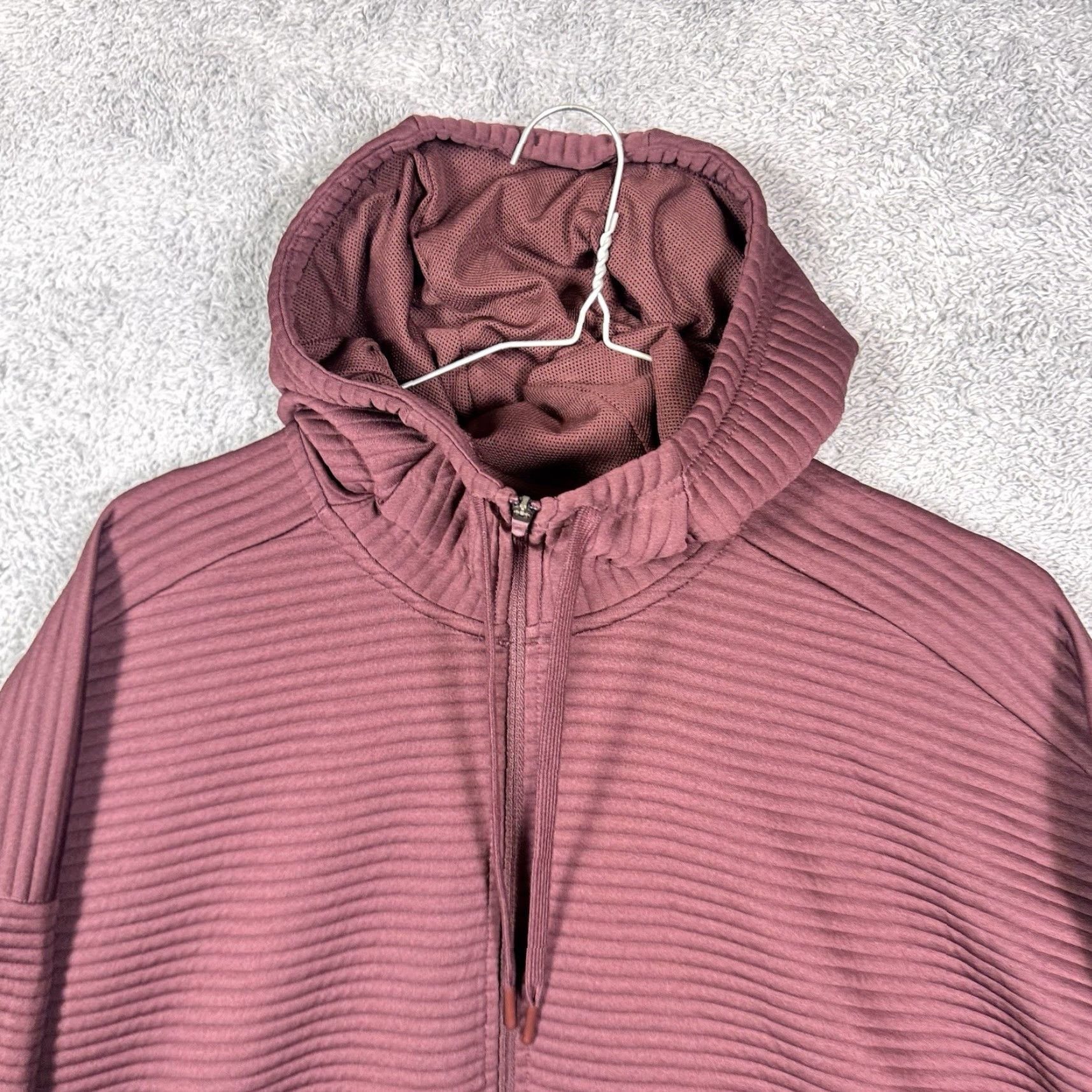 Nike Nike Hoodie Women’s M Full Zip Training Quilted Scuba Tech Sweatshirt Black XLFull Zip, Hooded, Pockets, Logo, Sports Nike Womens Hoodie Size XL / US 12-14 / IT 48-50 - 4 Thumbnail