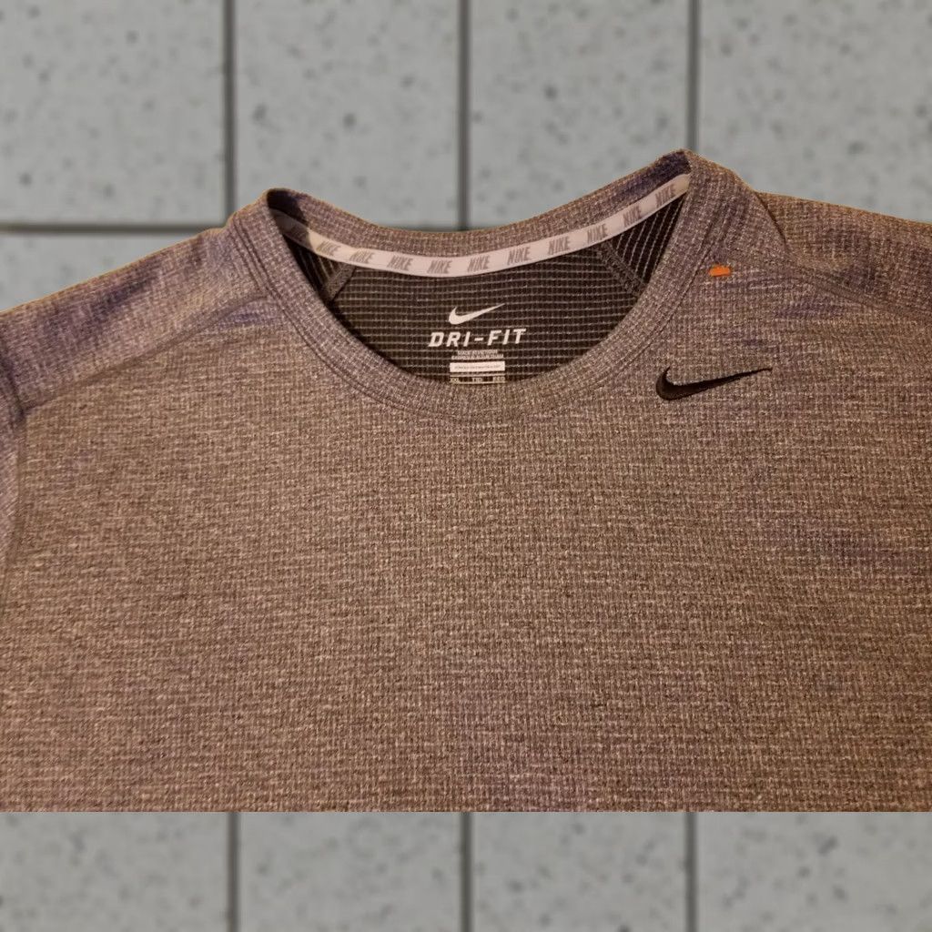 Nike Nike Shirt Mens Athletic Gym Workout Gray 2XL XXL Dri-Fit Sports Size US XXL / EU 58 / 5 - 1 Thumbnail